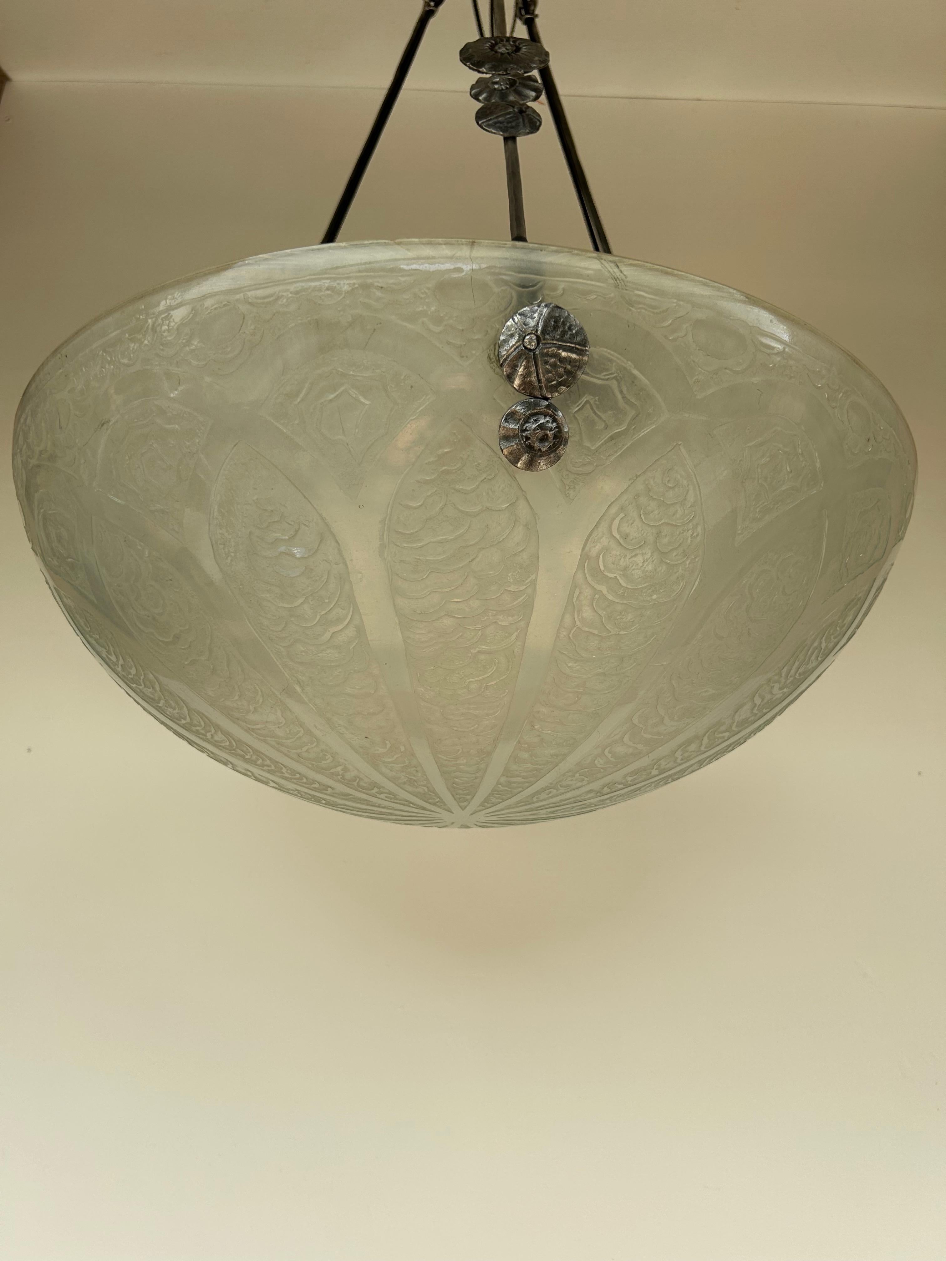 Daum Nancy Art Deco Chandelier For Sale 2