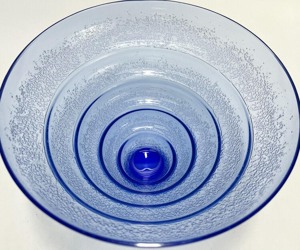 Daum Nancy Art Deco Cobalt Glass Vase, circa 1920 In Good Condition For Sale In Gardena, CA