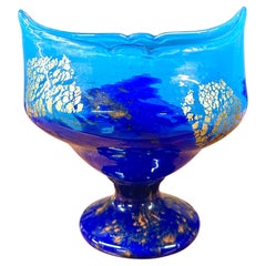 Daum Nancy - Art Deco Cup Decorated With Gold Inclusions, Circa 1925.
