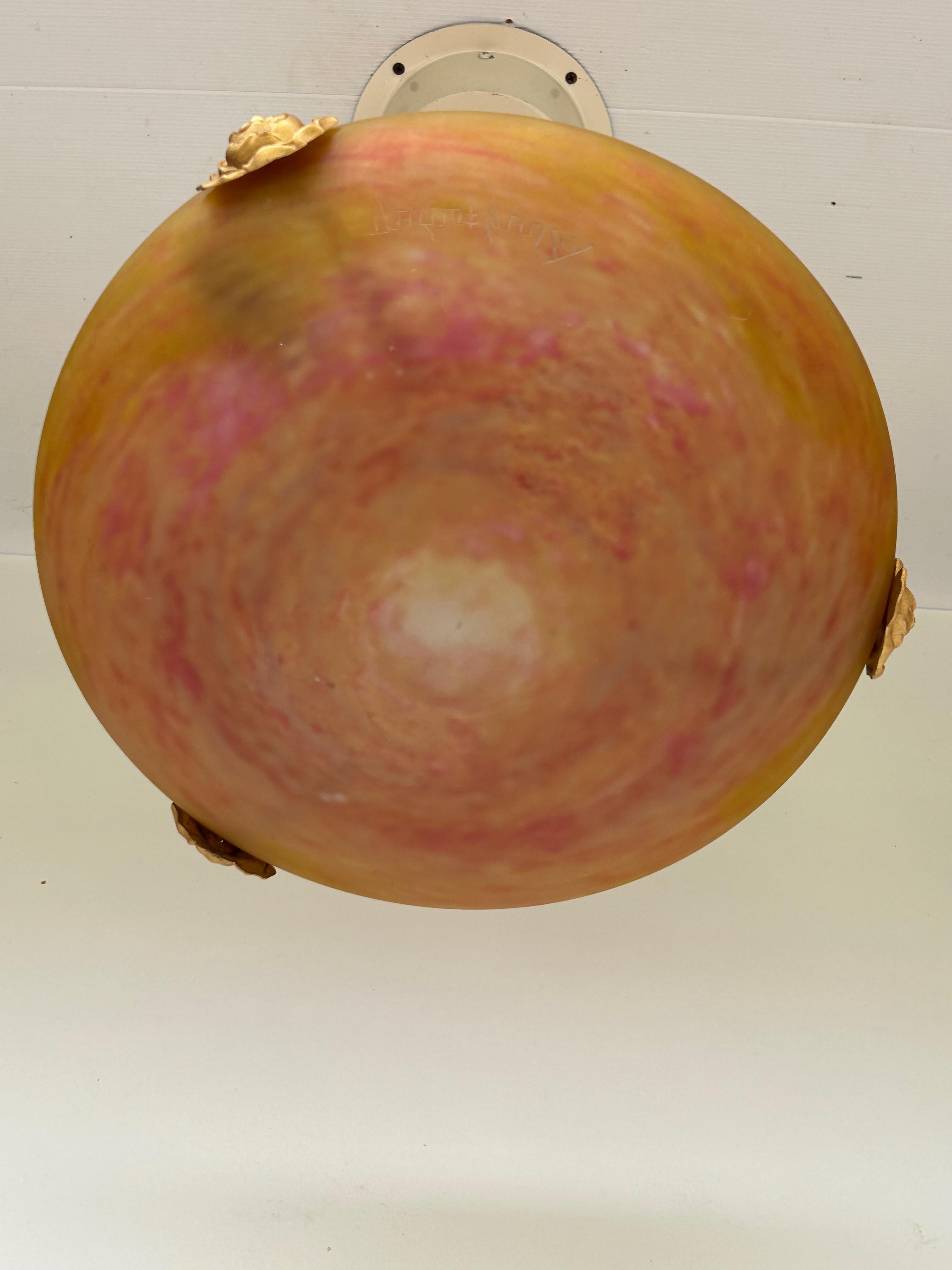 Inizio XX secolo Lampada a sospensione Daum Nancy Art Deco in vendita