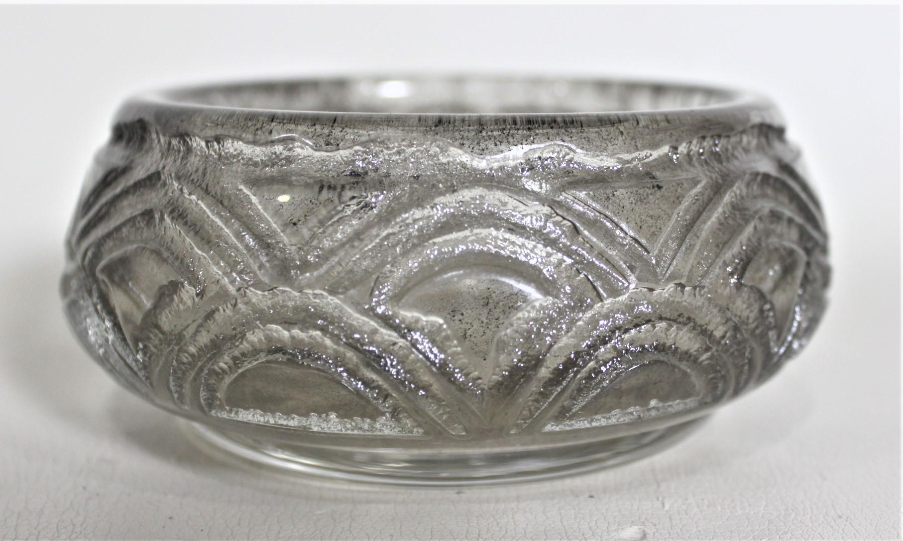 French Daum Nancy Art Deco Smoked Glass Acid Etched Bowl For Sale