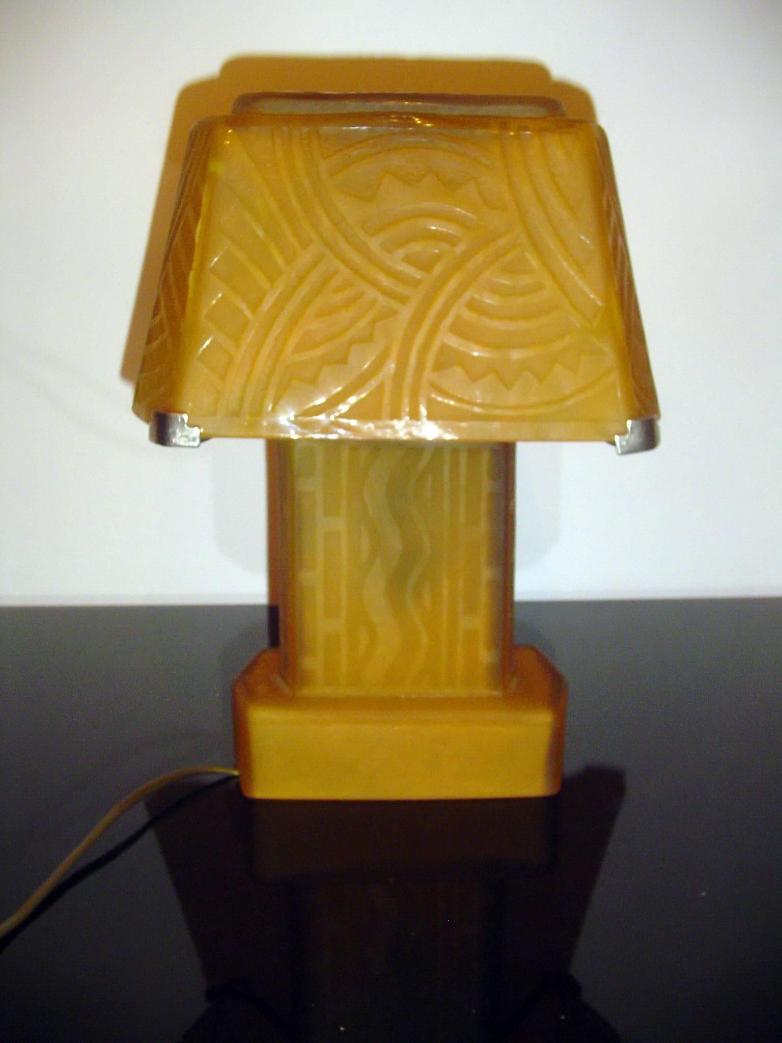 Mid-20th Century Daum Nancy Art Deco Table Lamp