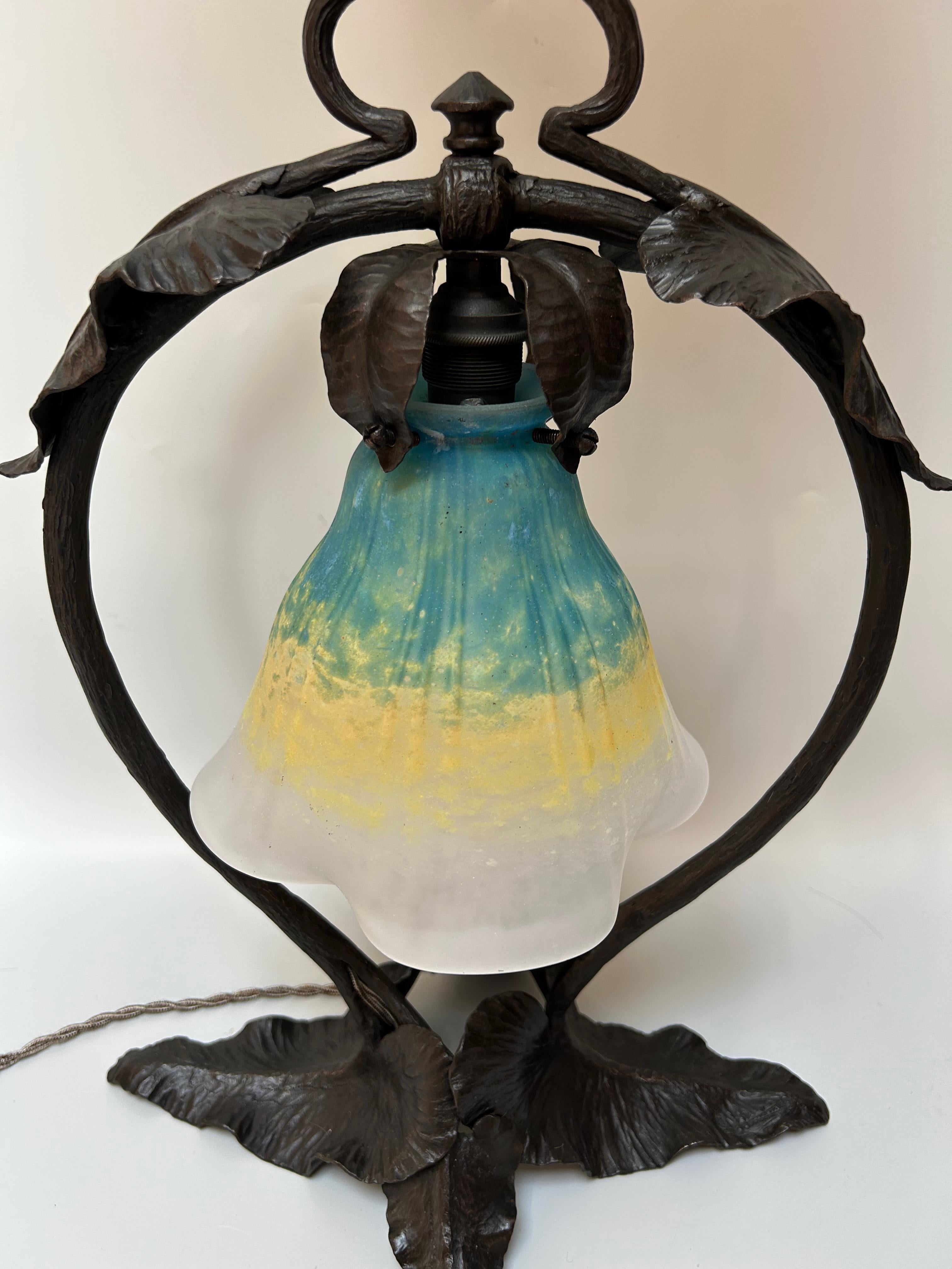 Daum Nancy Art Nouveau Lamp For Sale 4