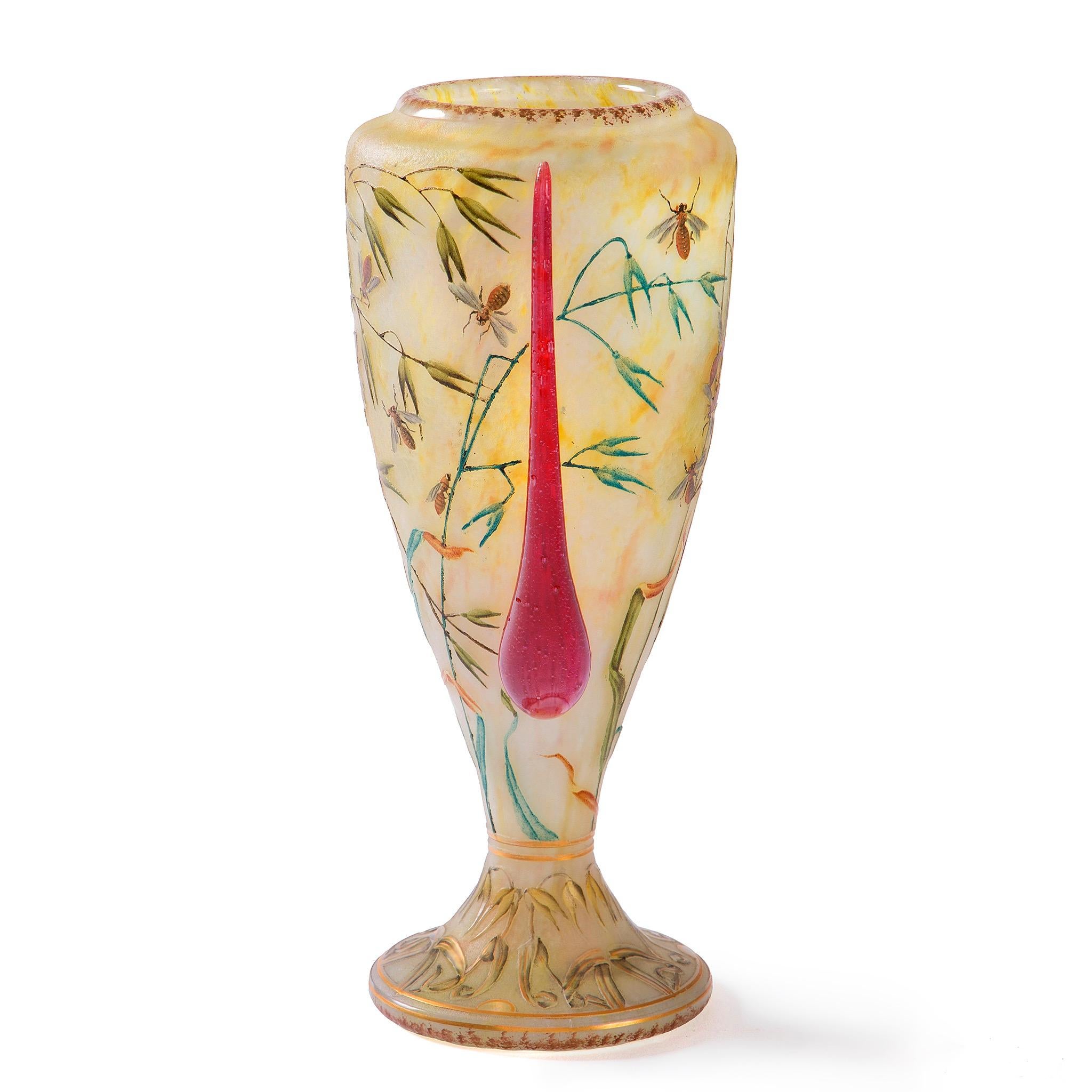 Vase « Avoine et abeilles » de Daum Nancy Excellent état - En vente à New York, NY
