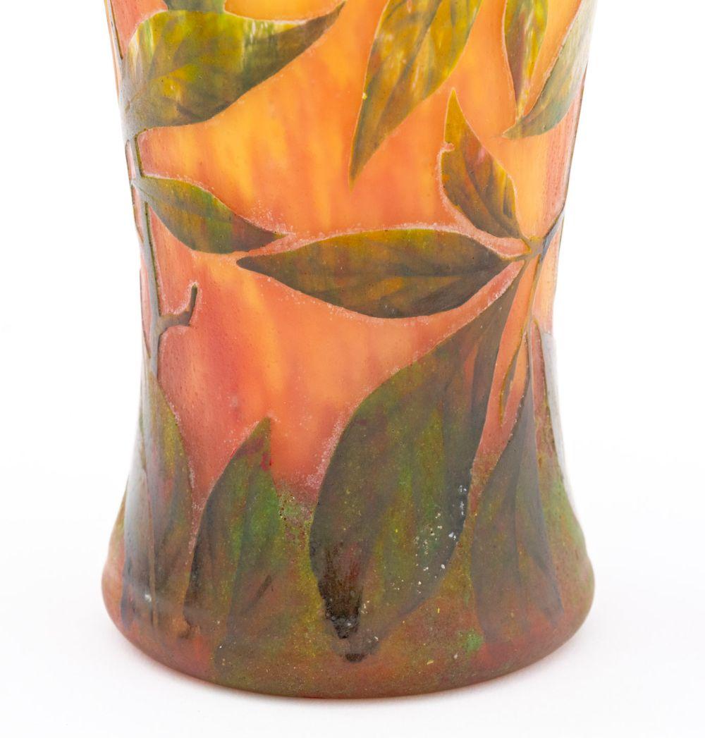 Francese Daum Nancy Cameo and Enameled Art Glass Vase in vendita