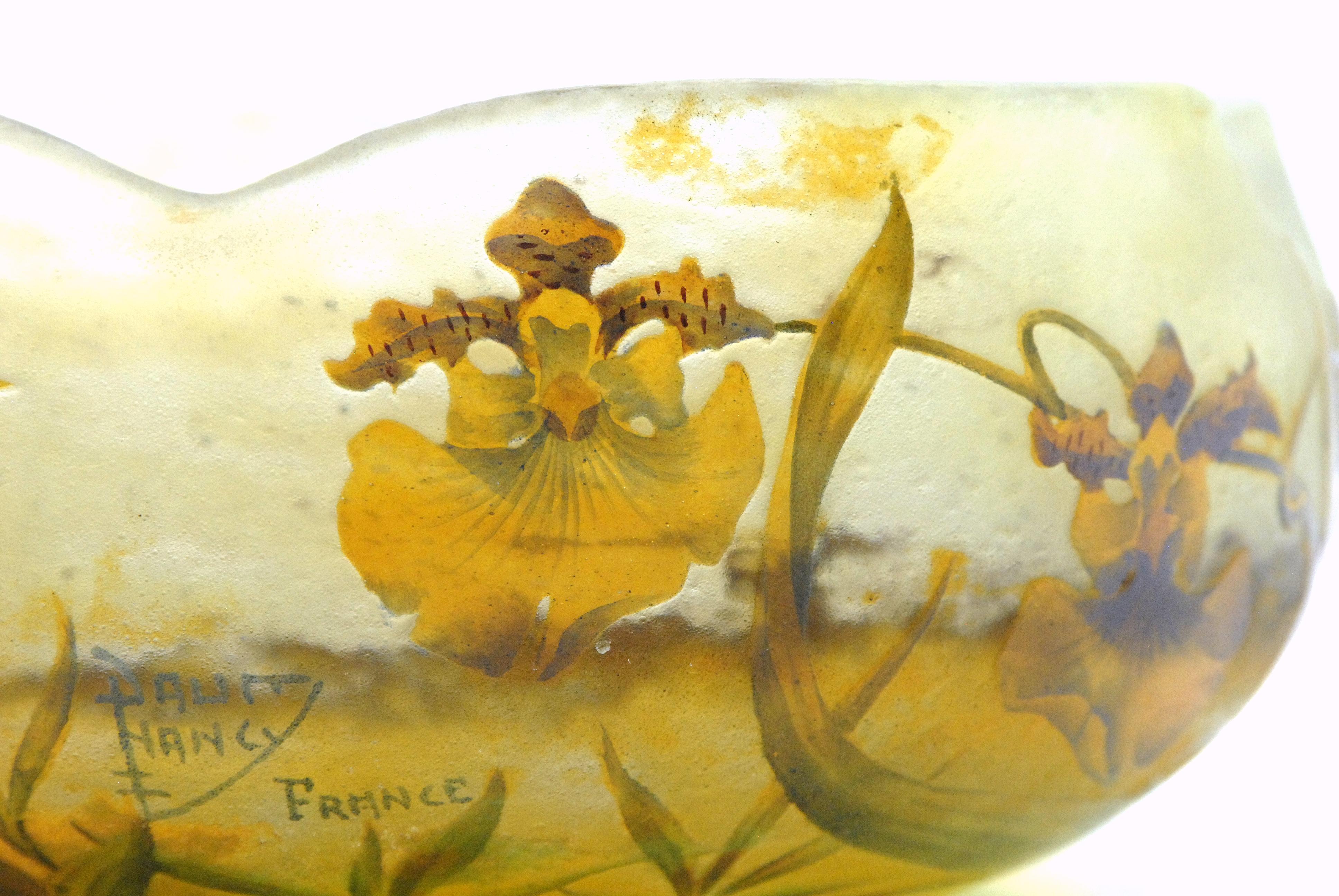 Daum Nancy Cameo Glass Bowl, France, circa 1900 For Sale 3