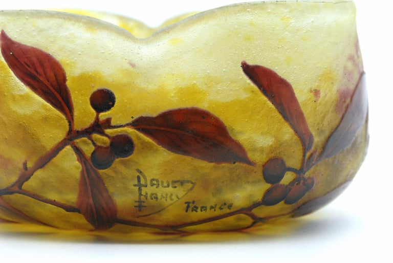 Hand-Crafted Daum Nancy Cameo Glass Bowl France, circa 1900 For Sale