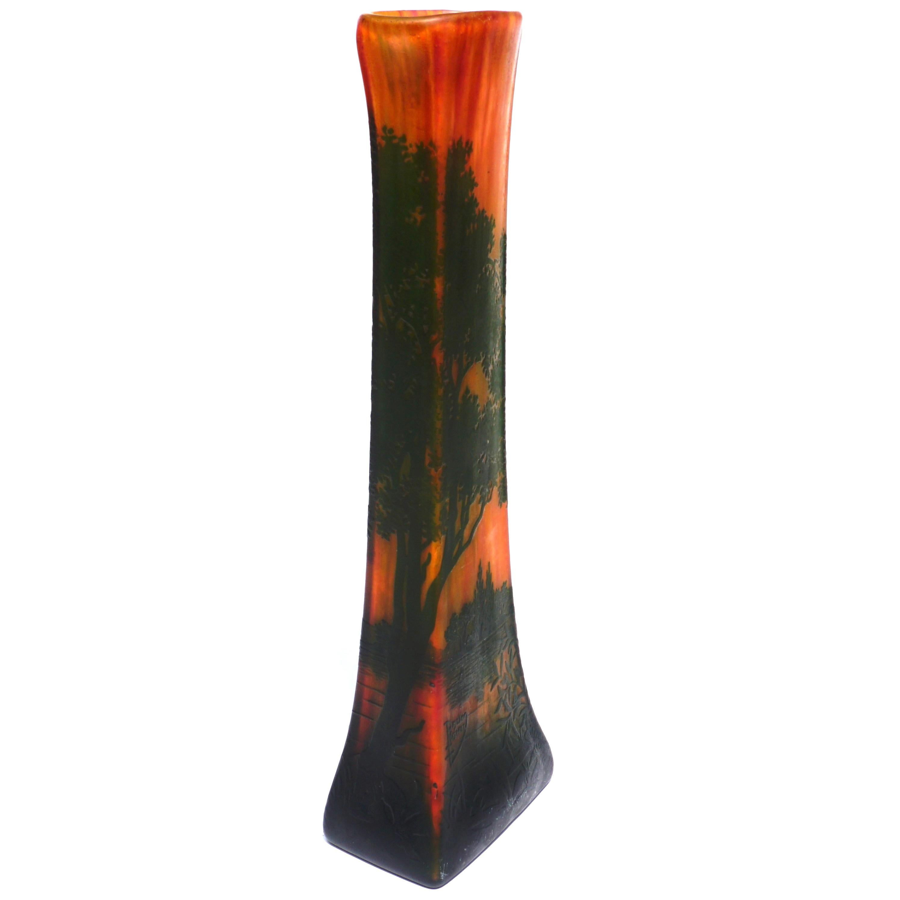 Daum Nancy Kamee-Szene Jugendstil-Vase (Glaskunst) im Angebot