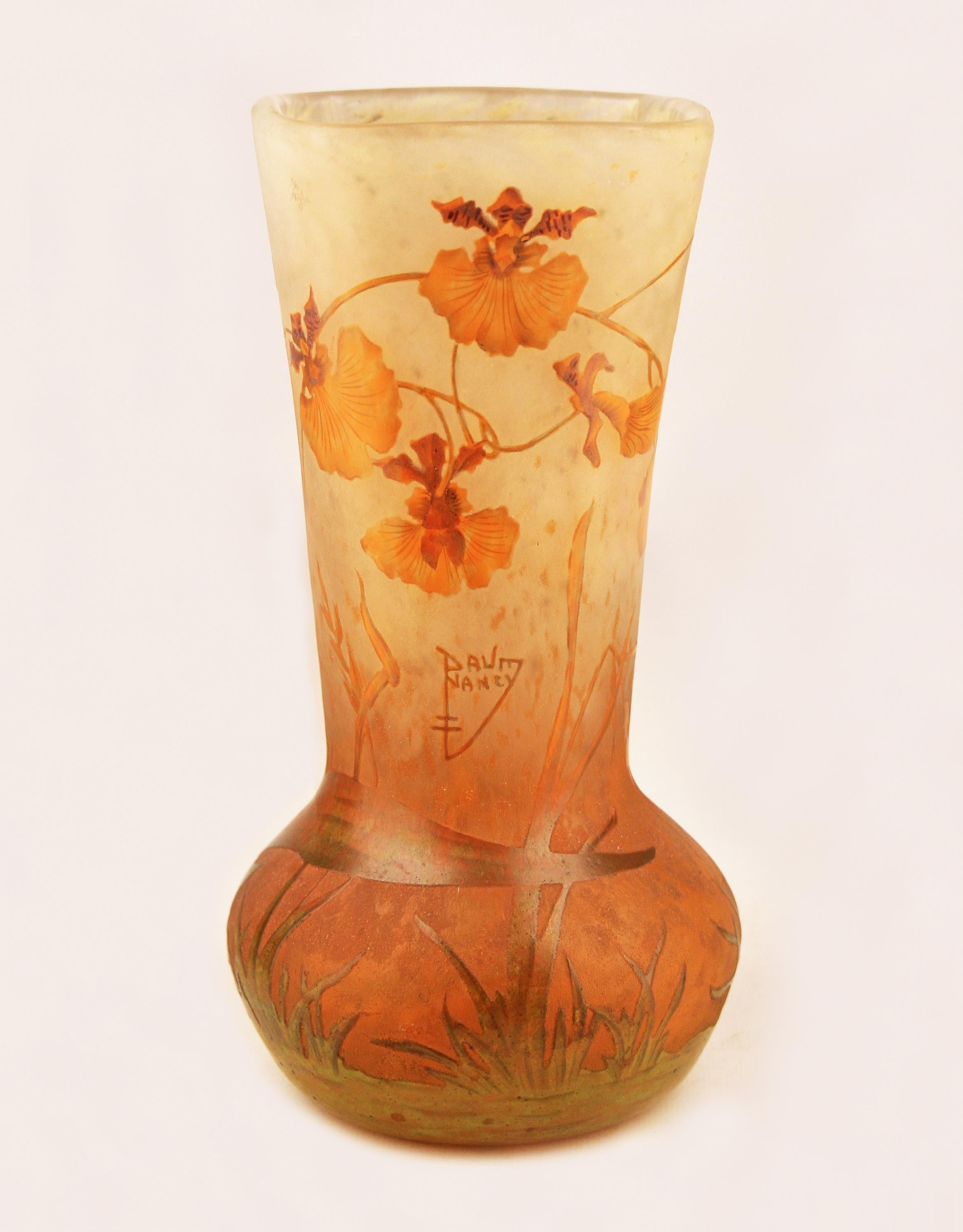 Daum nancy enamel art nouveau
art nouveau style
motif: orchid flowers
green and orange colors
glass vase with flowers and leaves around
Signed with the cross of Lorraine
enamelled and acid-carved technique
Circa 1915 Origin France
Excellent