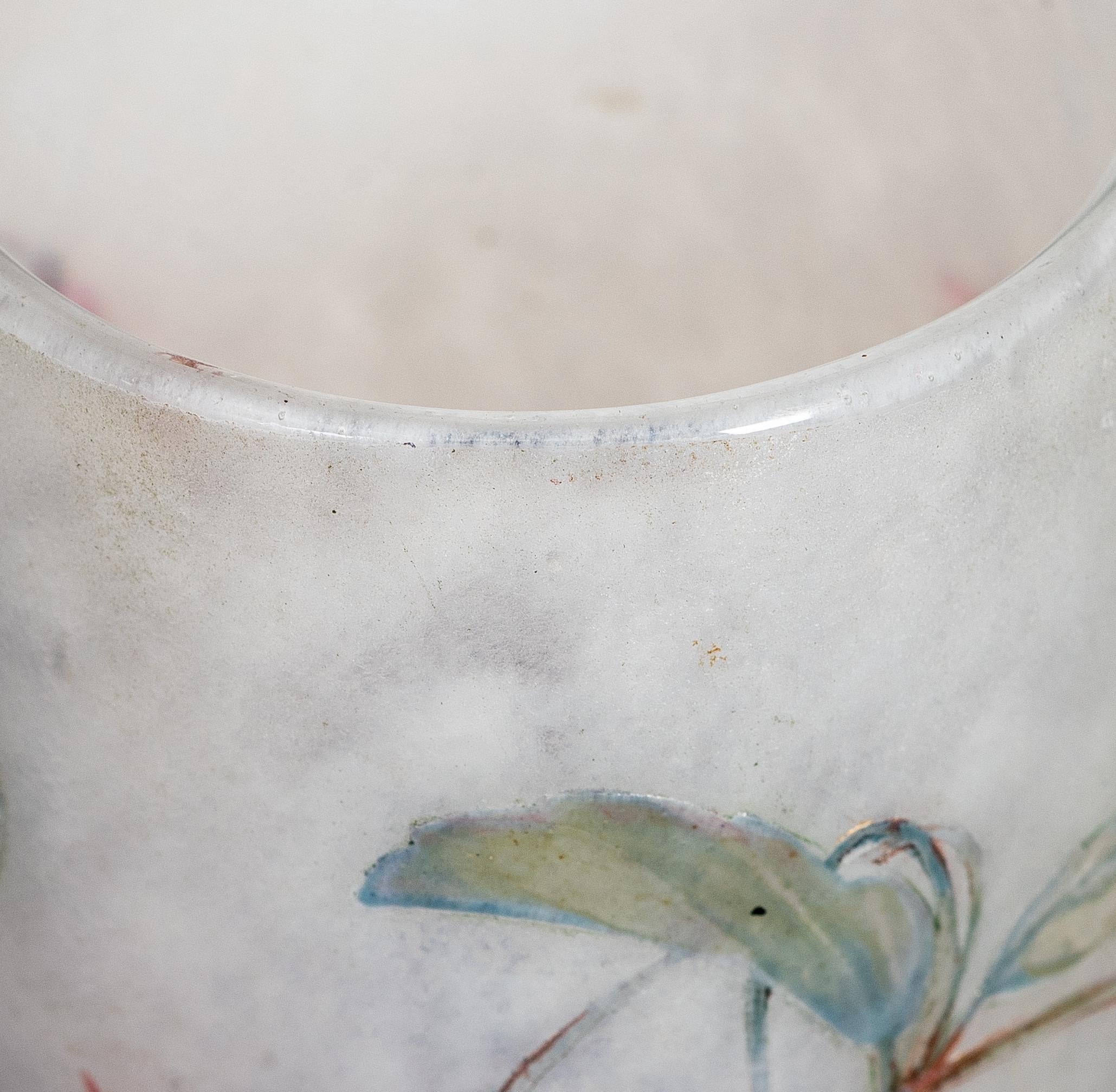 Inizio XX secolo Vaso di vetro smaltato e decorato internamente Daum Nancy in vendita