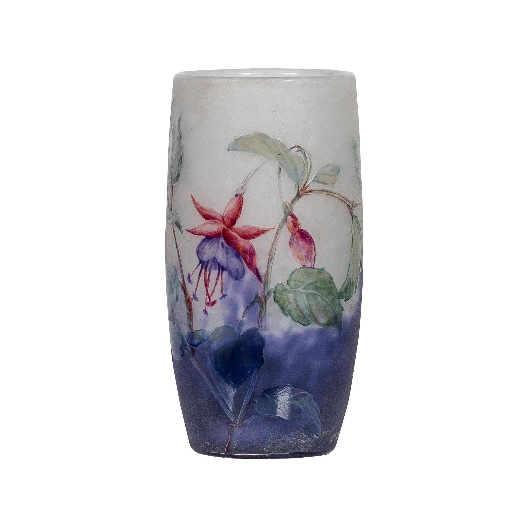 Vase en verre émaillé et décoré intérieur Daum Nancy en vente