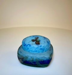 Scatola con coperchio in vetro smaltato Daum Nancy, 1900 circa