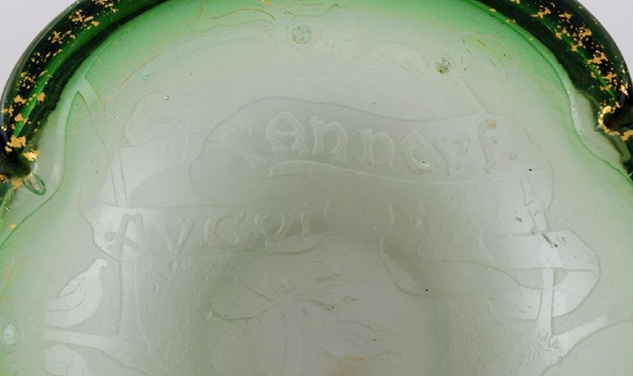 Daum Nancy, Frankreich, Jugendstil-Schale aus mundgeblasenem Kunstglas in Grün (Französisch) im Angebot
