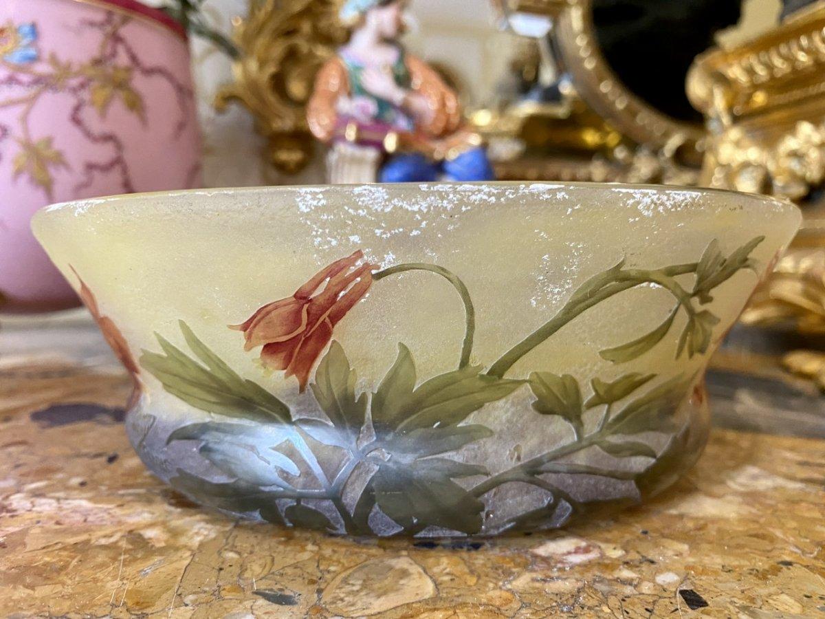 Daum Nancy France, Art Nouveau Style Large Cup with Ancolies, 20th Century For Sale 2