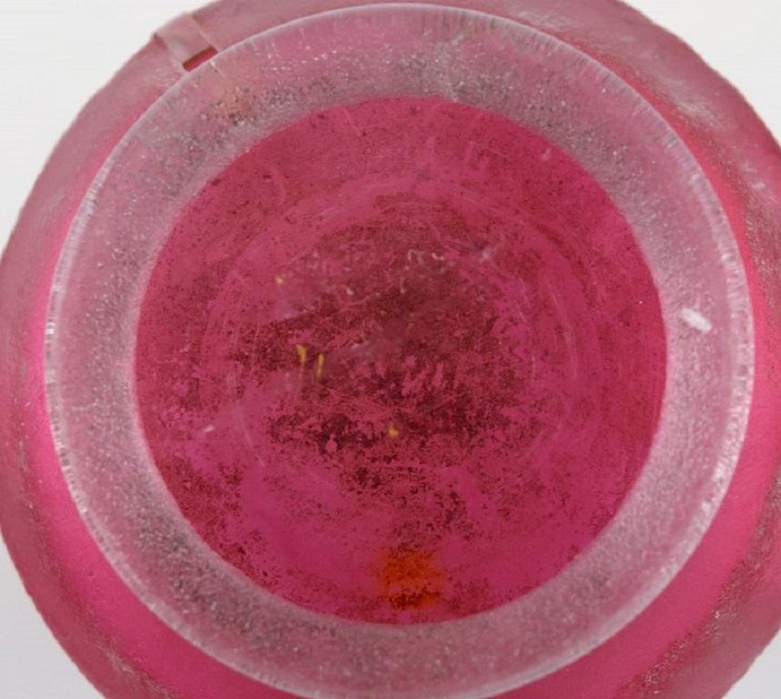 Daum Nancy, Frankreich. Vase im Art nouveau-Stil aus mundgeblasenem Kunstglas in Rosa (Glaskunst) im Angebot