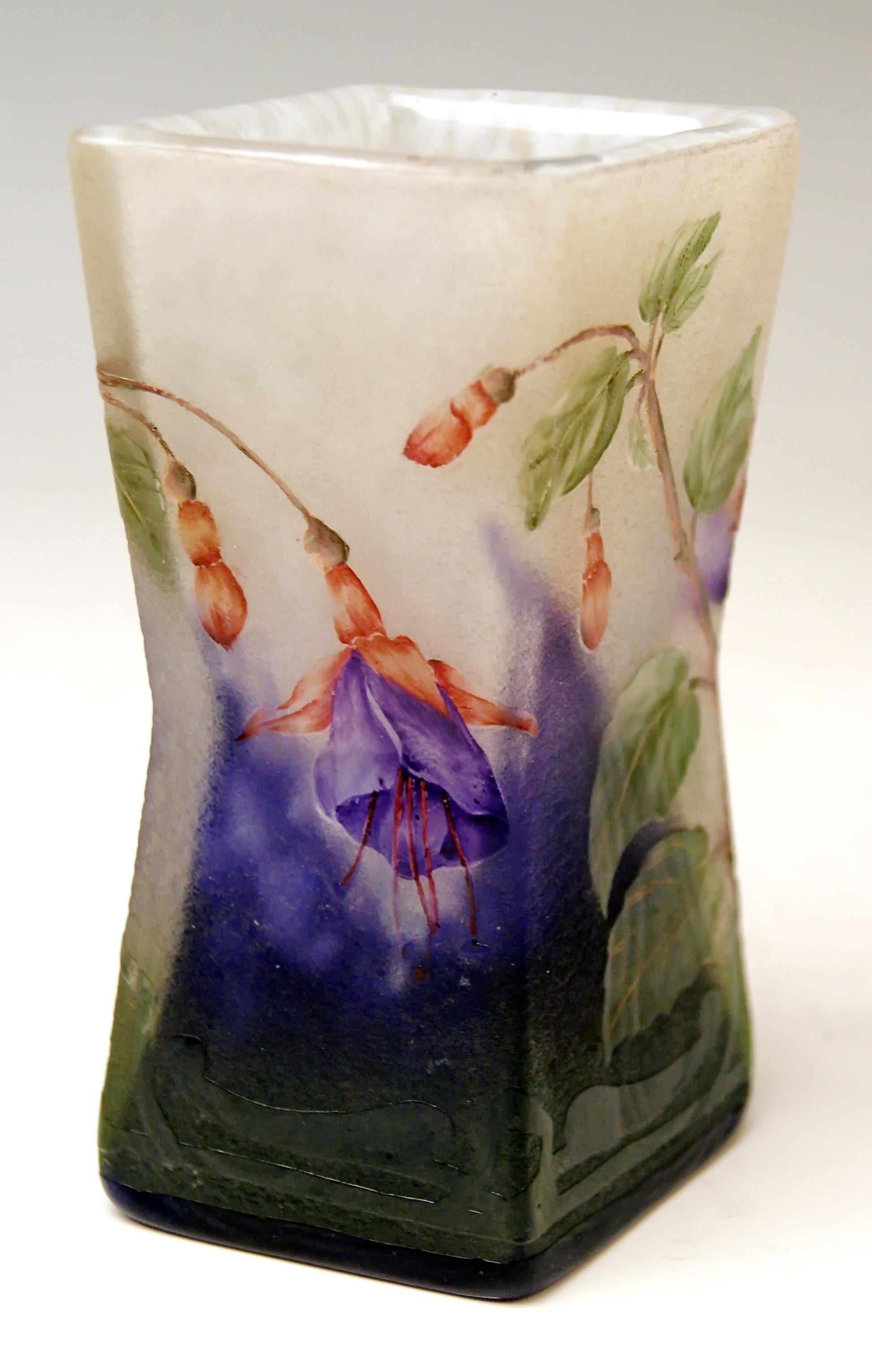 Daum Nancy France Art Nouveau Vase with Fuchsias Flowers, circa 1900-1905 In Excellent Condition In Vienna, AT