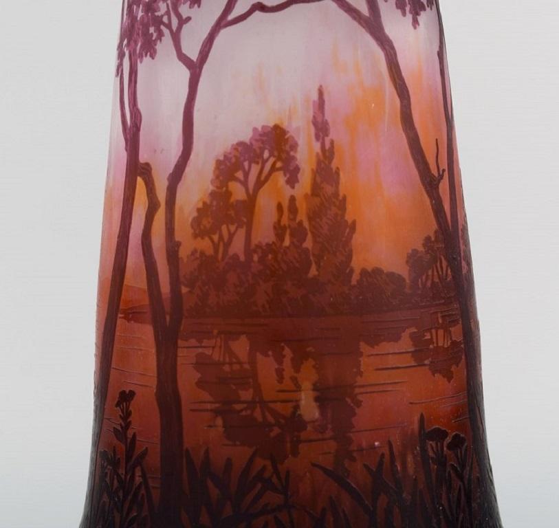 Daum Nancy, France, Large Antique Vase in Art Glass with Landscape and Trees In Excellent Condition For Sale In Copenhagen, DK