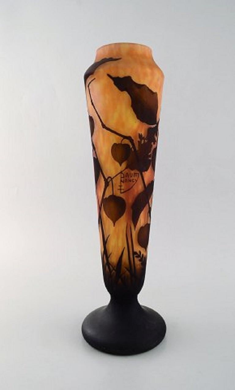 Art Nouveau Daum Nancy, France, Large Vase in Mouth-Blown Art Glass, circa 1920