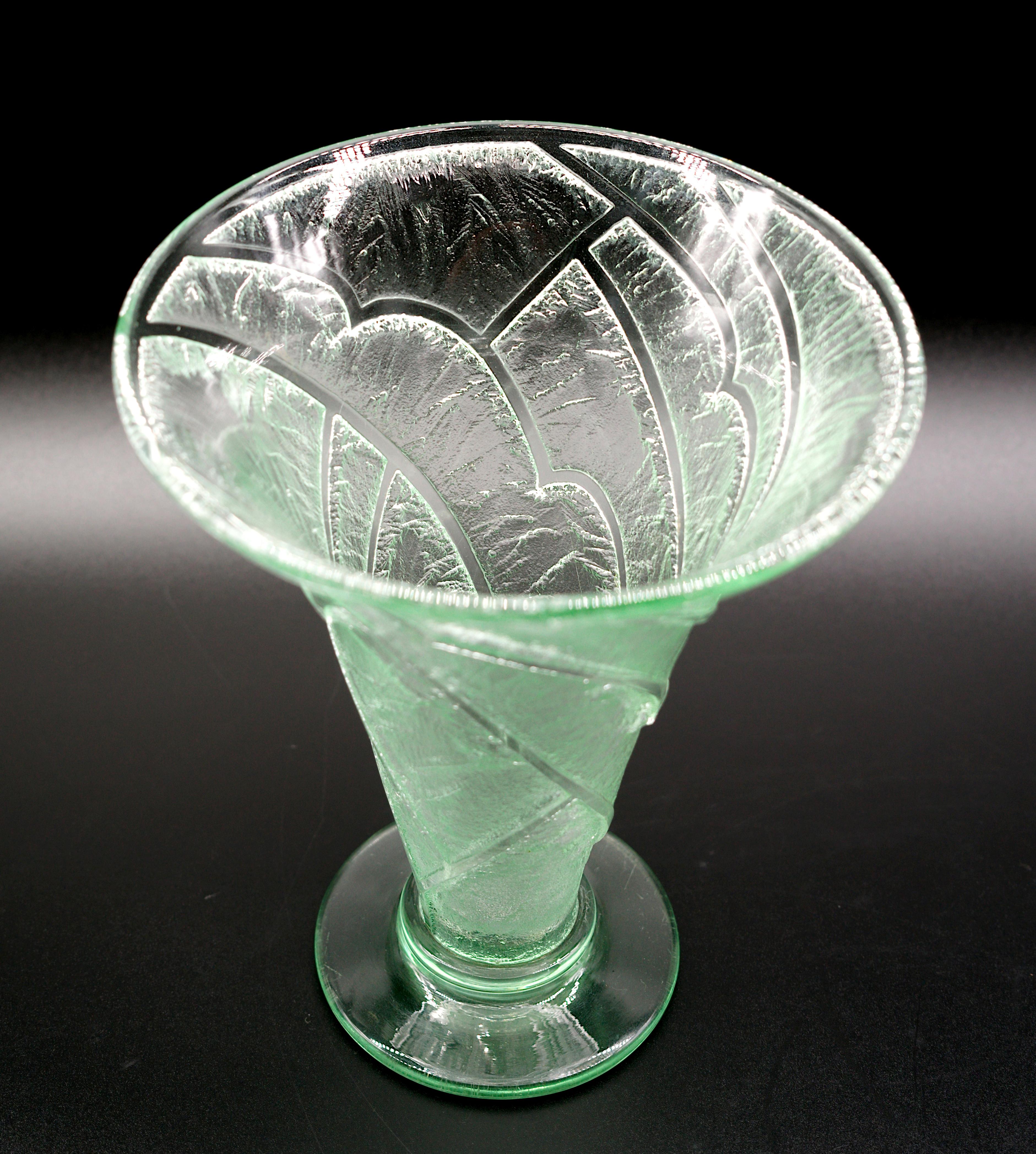 Mid-20th Century Daum Nancy French Art Deco Acid-Etched Vase, 1930s For Sale