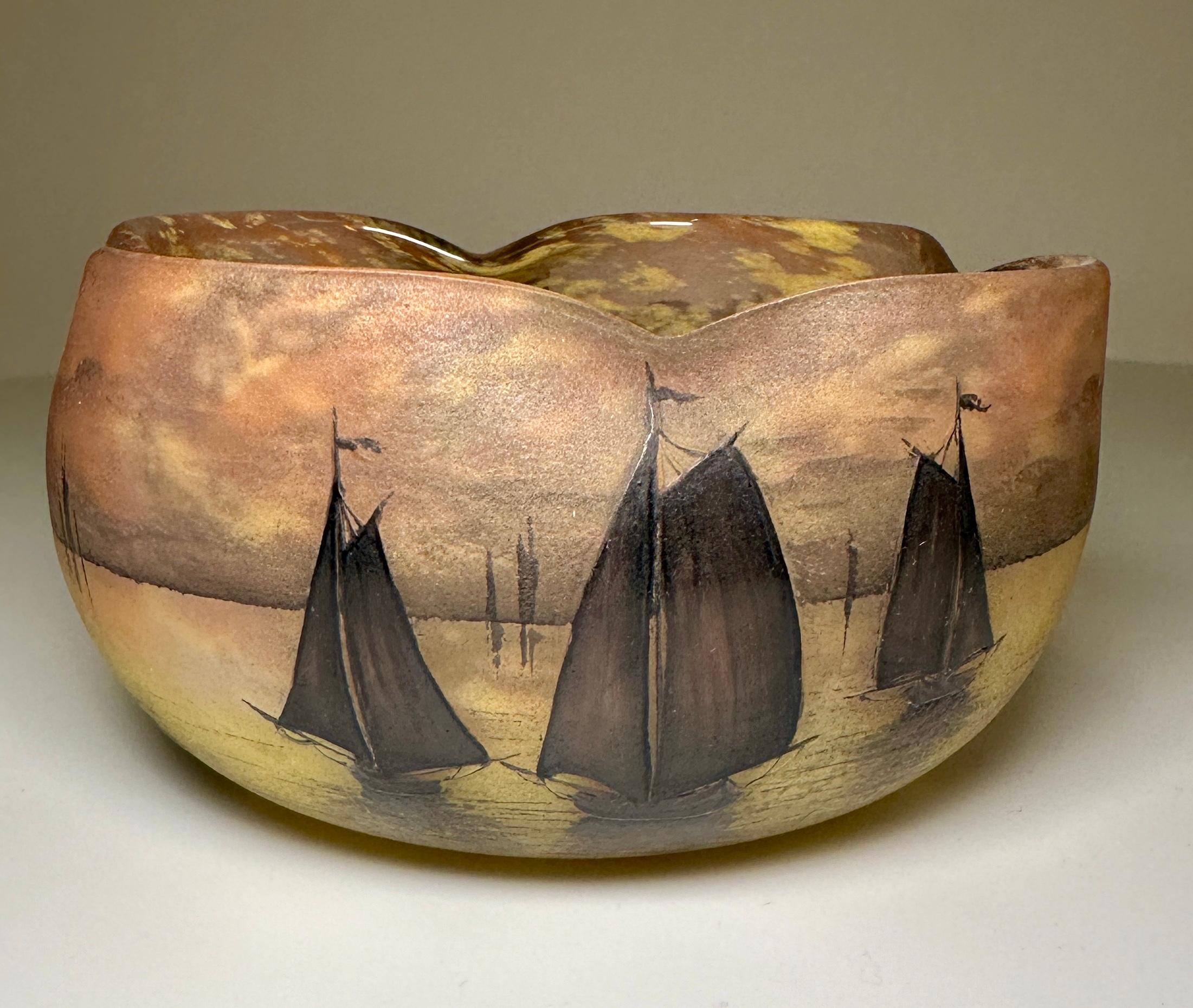 Daum Nancy Lobed Bowl, circa 1900 In Excellent Condition For Sale In New York, NY