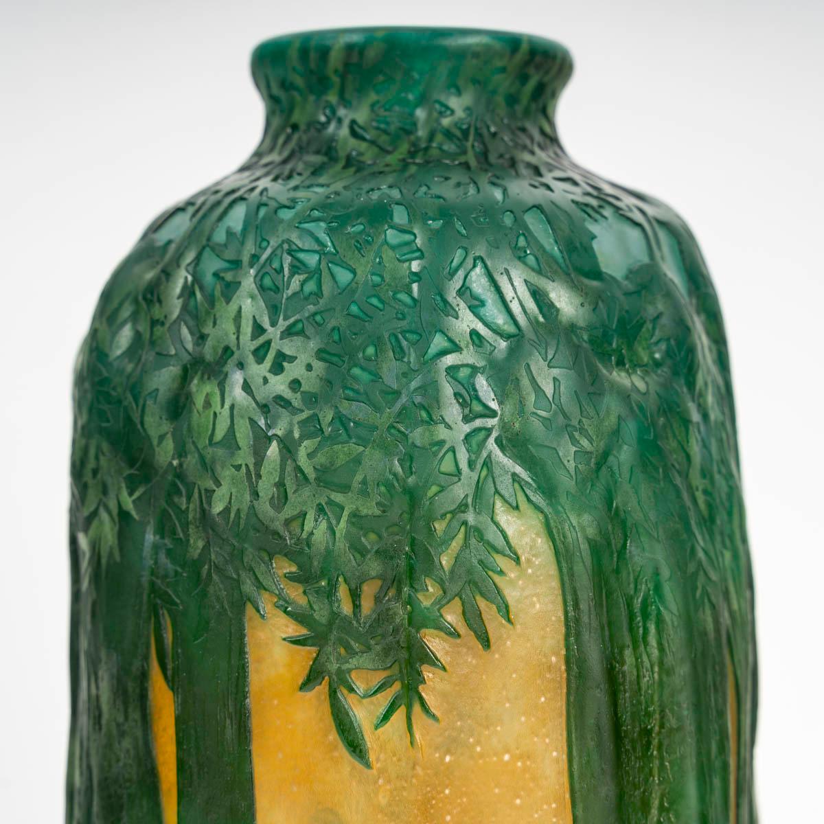 Daum Nancy - Molded Blown Vase Decorated With Trees And Landscape, Art Nouveau For Sale 1