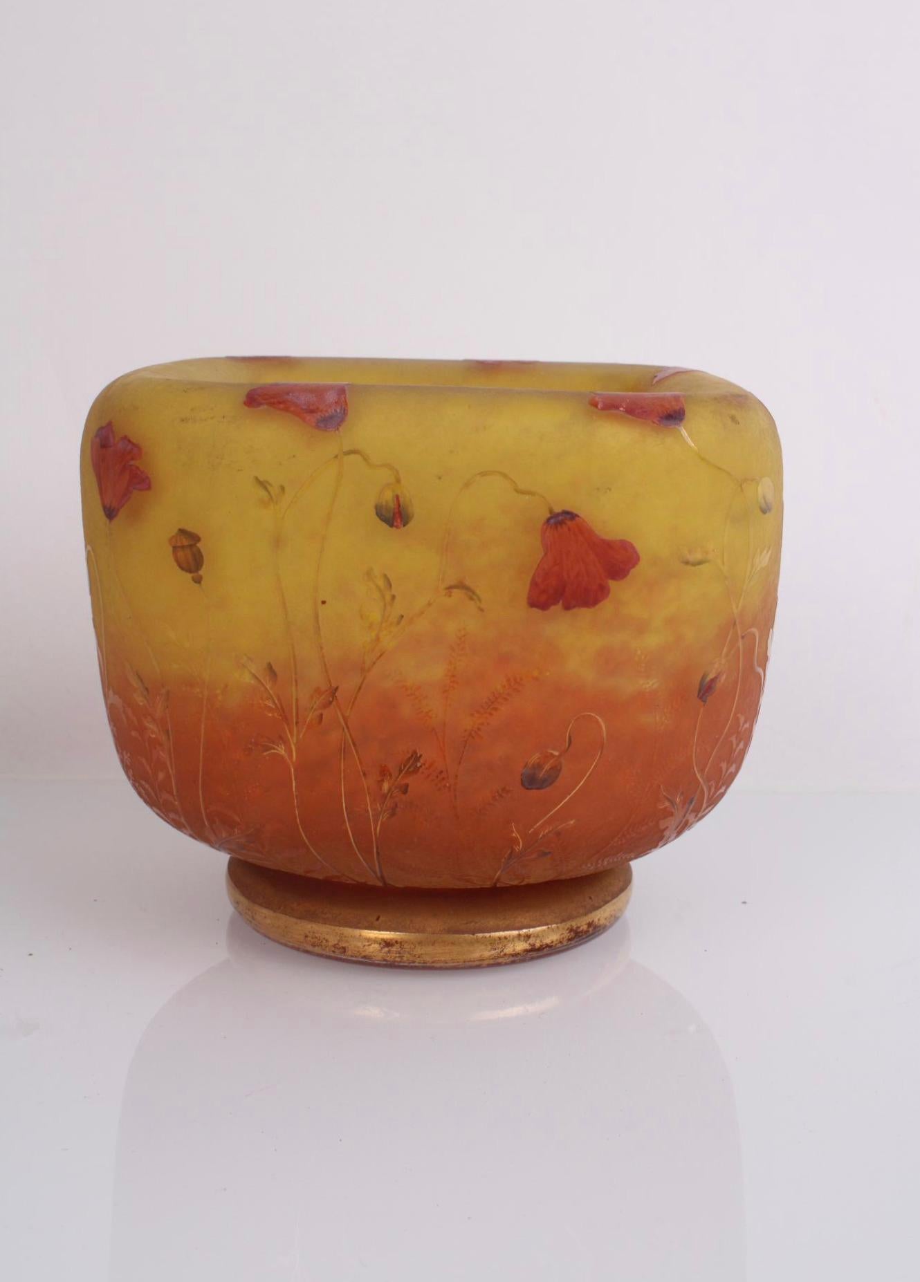 DAUM NANCY. 
Circa 1905 
Art Nouveau period. 
Les Coquelicots