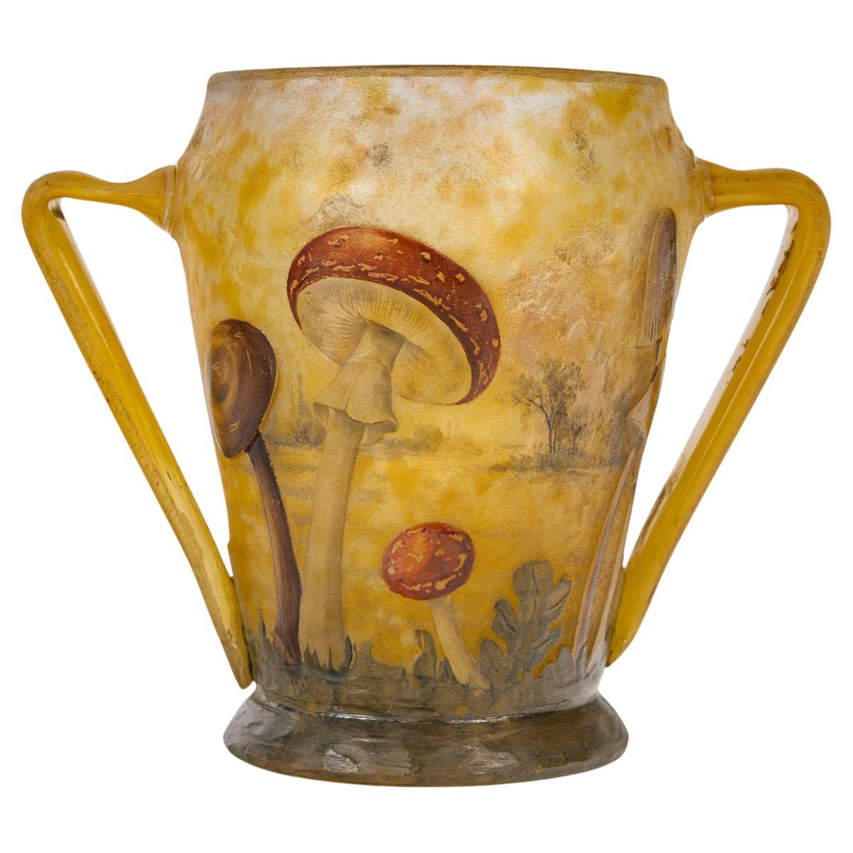 Daum Nancy - Rare Vase With Mushroom Decor In Enameled Glass, Art Nouveau