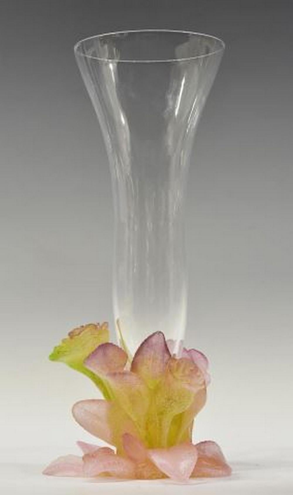 Daum Nancy Soliflor Roses Pate De Verre Art Vase With Box In Good Condition For Sale In Austin, TX