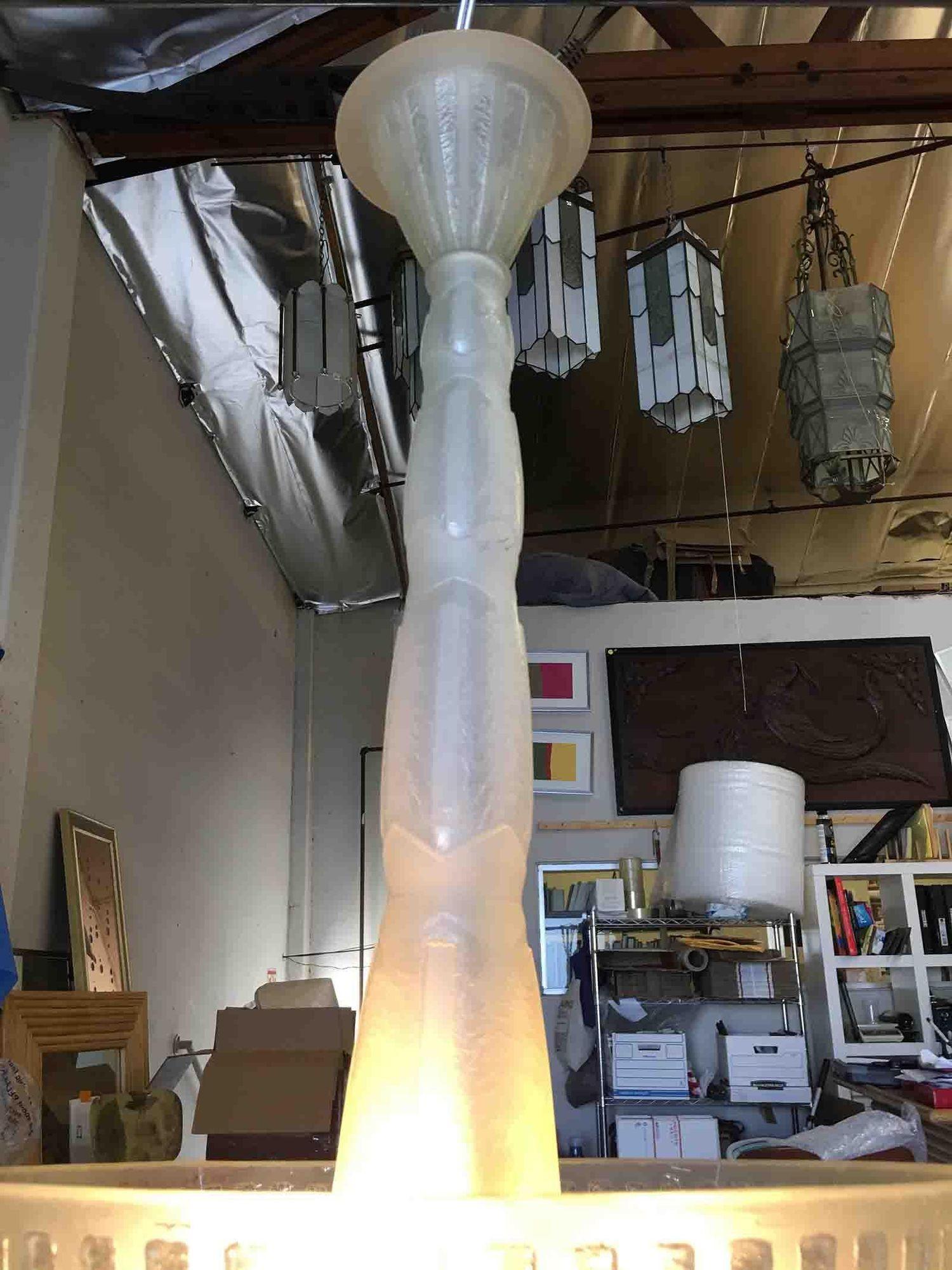 Americano Lampadario Art Deco Daum stile Nancy in vetro smerigliato in vendita