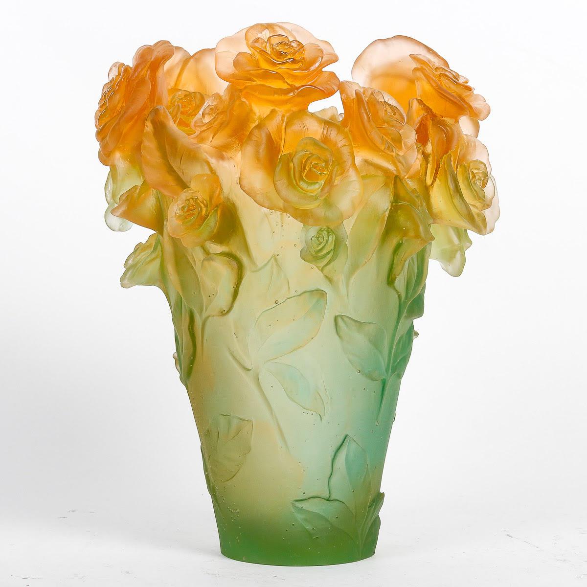 Daum Nancy vase in pâte de verre, 20th century.

Daum Nancy vase in glass paste, 1980, green and orange colours.
H: 33cm, D: 26cm