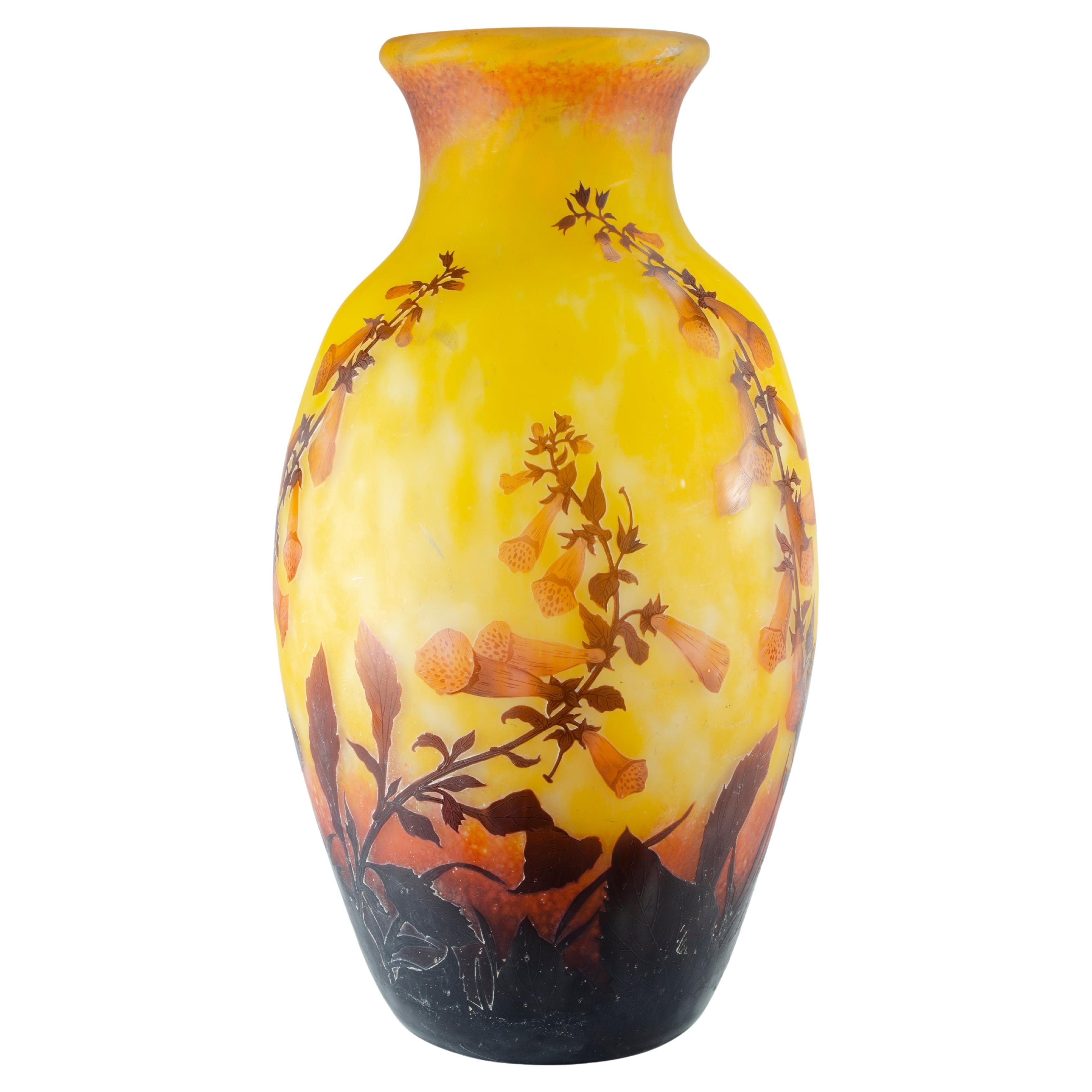 Monumentale Digitalis-Vase von Daum Nancy, orange  Jugendstil