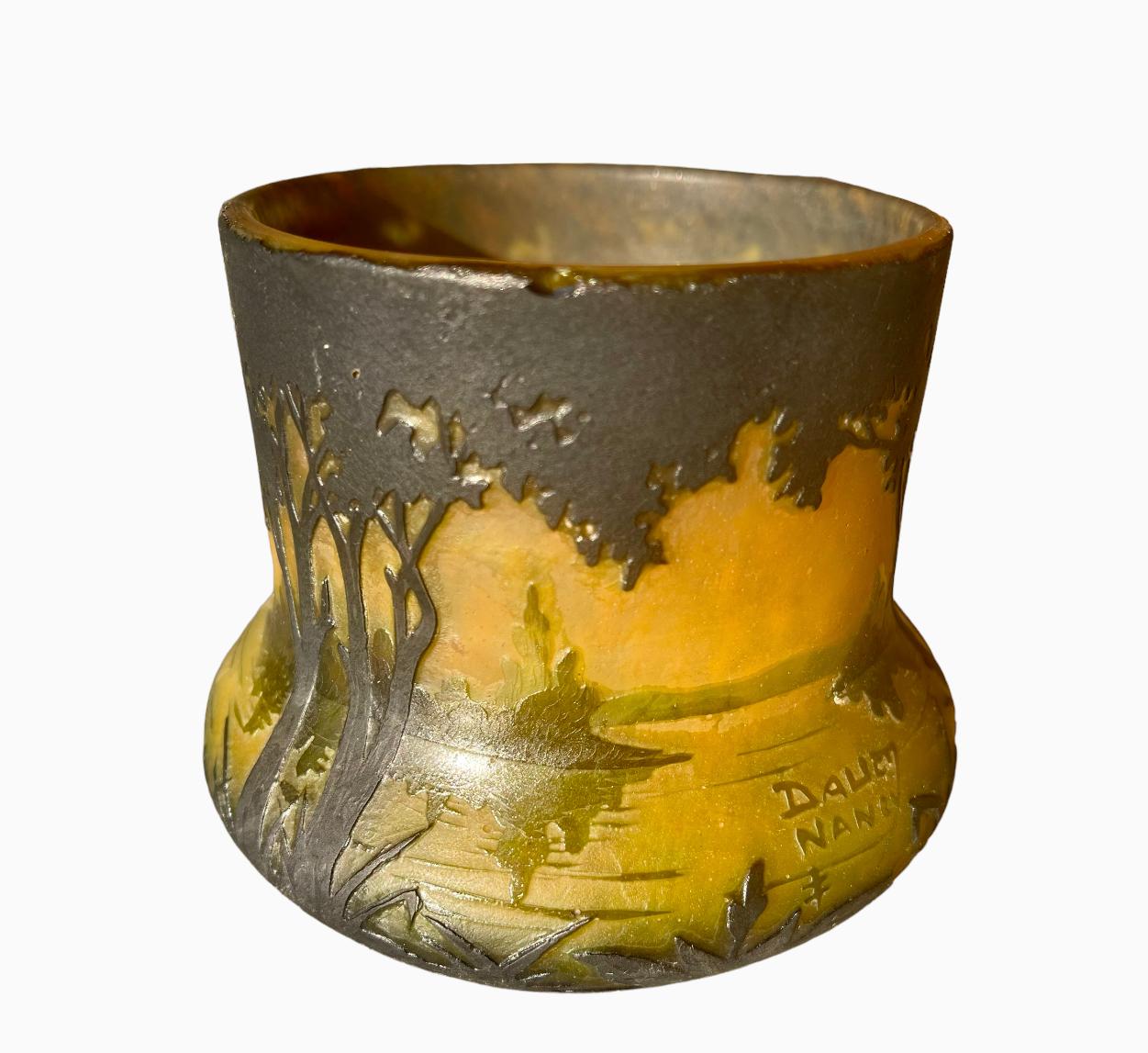 Art Glass Daum Nancy - Vase With Lake Decor For Sale
