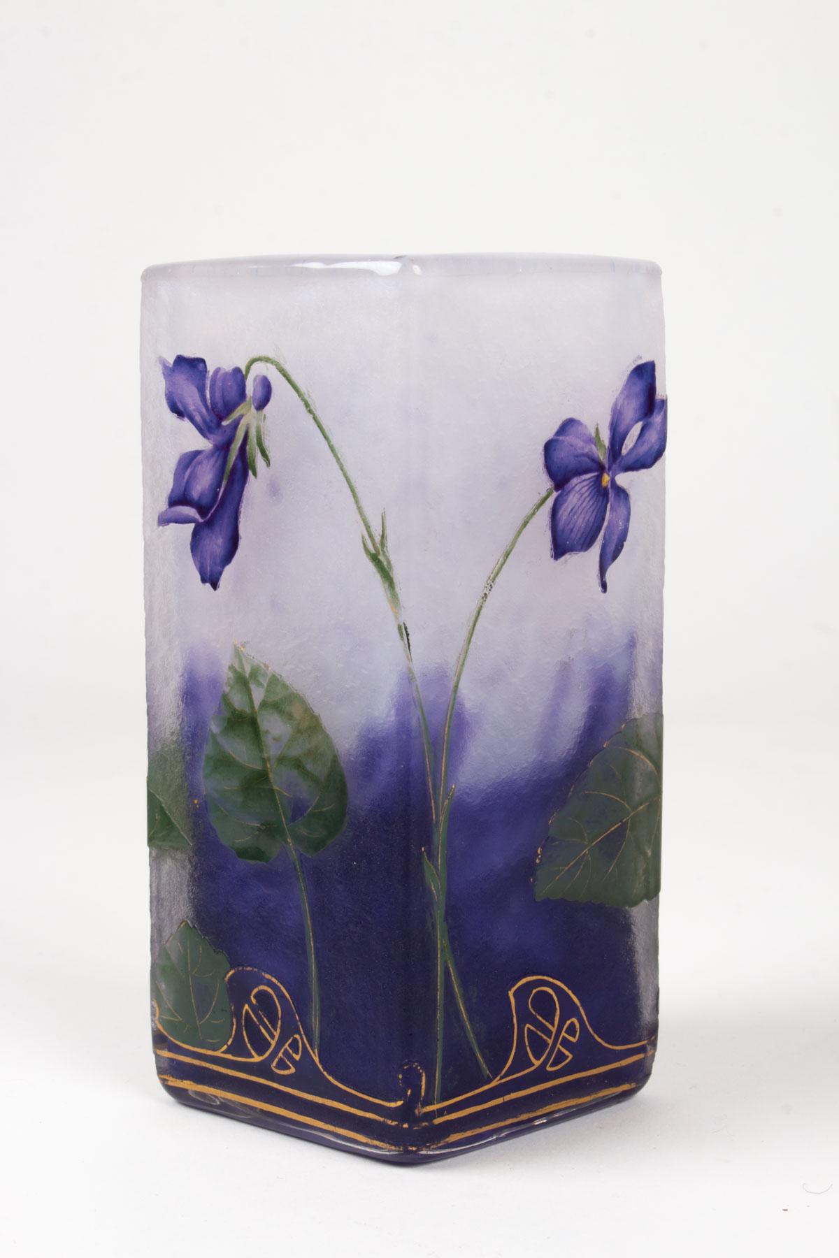 Daum, Nancy ‘Violets’ Cameo & Enameled Square Section Vase In Good Condition In Saint-Ouen, FR