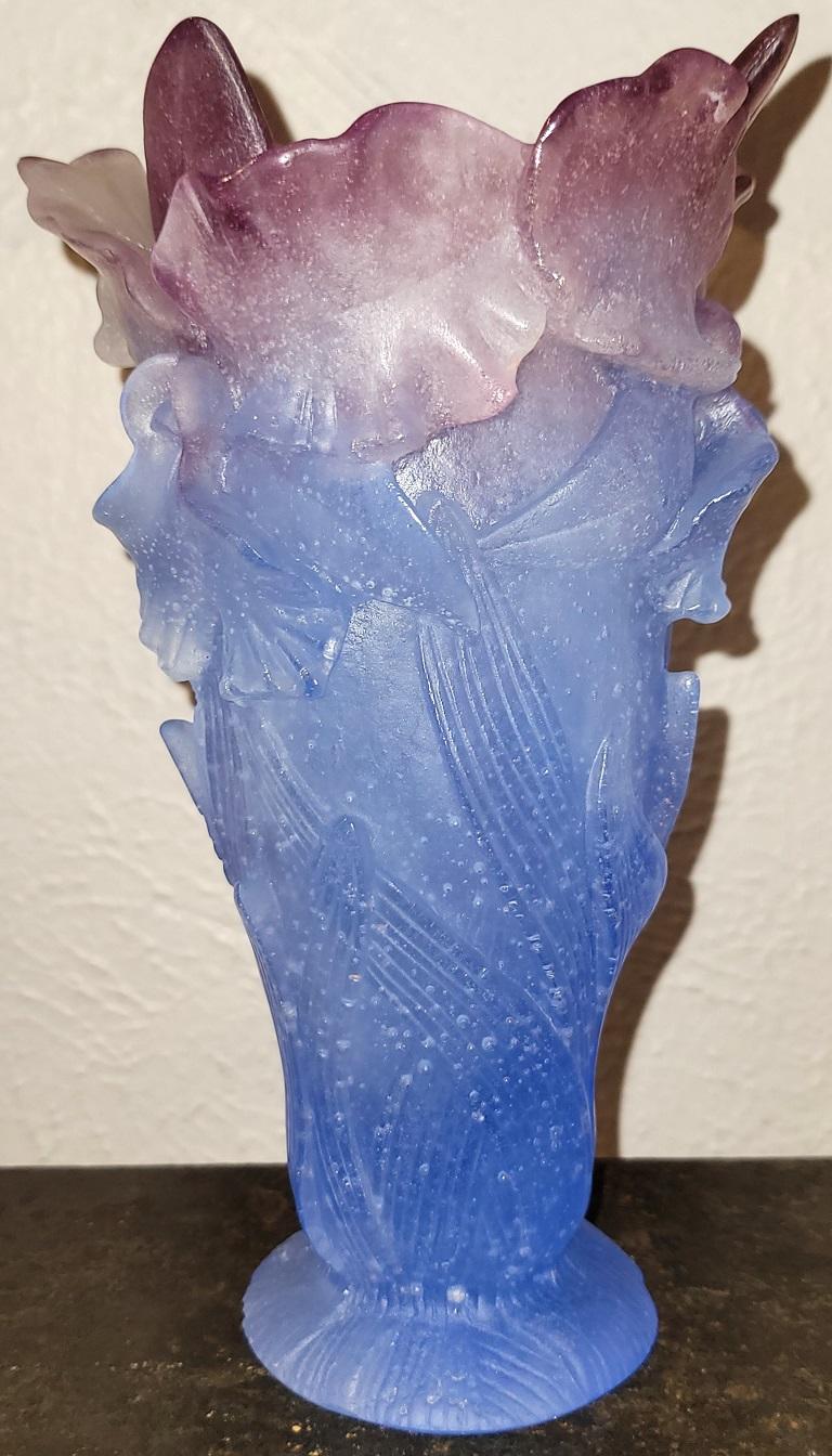 PRESENTING A STUNNING Daum Orchid Amethyst Pate de Verre Vase.

Made by the World renowned French maker of ‘Daum’ of Nancy, France circa 1960-80.

Gorgeous art glass piece, hand crafted with translucent/frosted pale blue base, extending upwards to