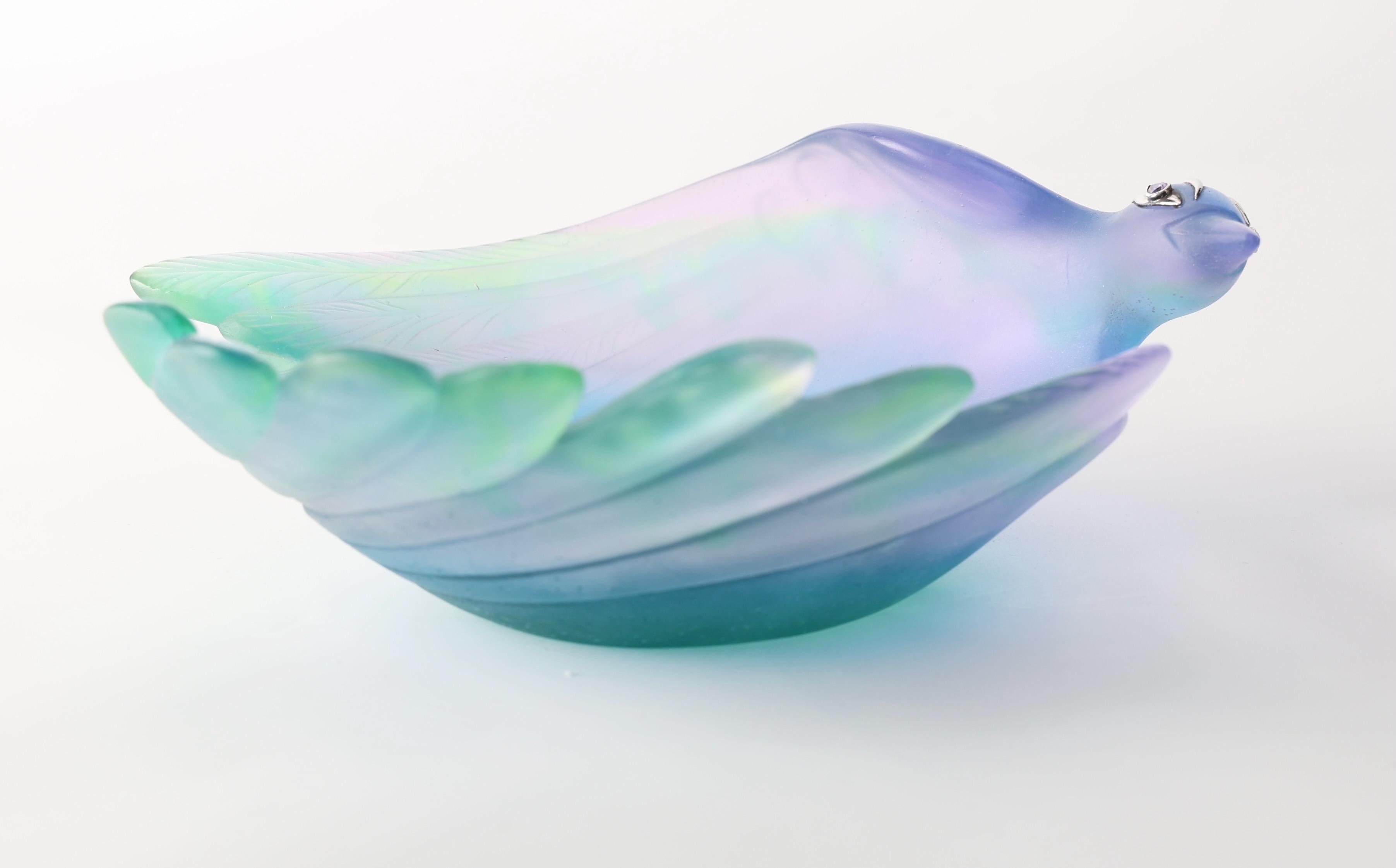 Moderno Ciotola Jewell Daum Pate de Verre Bird of Paradise.  Raro. Edizione limitata, 41/50 in vendita