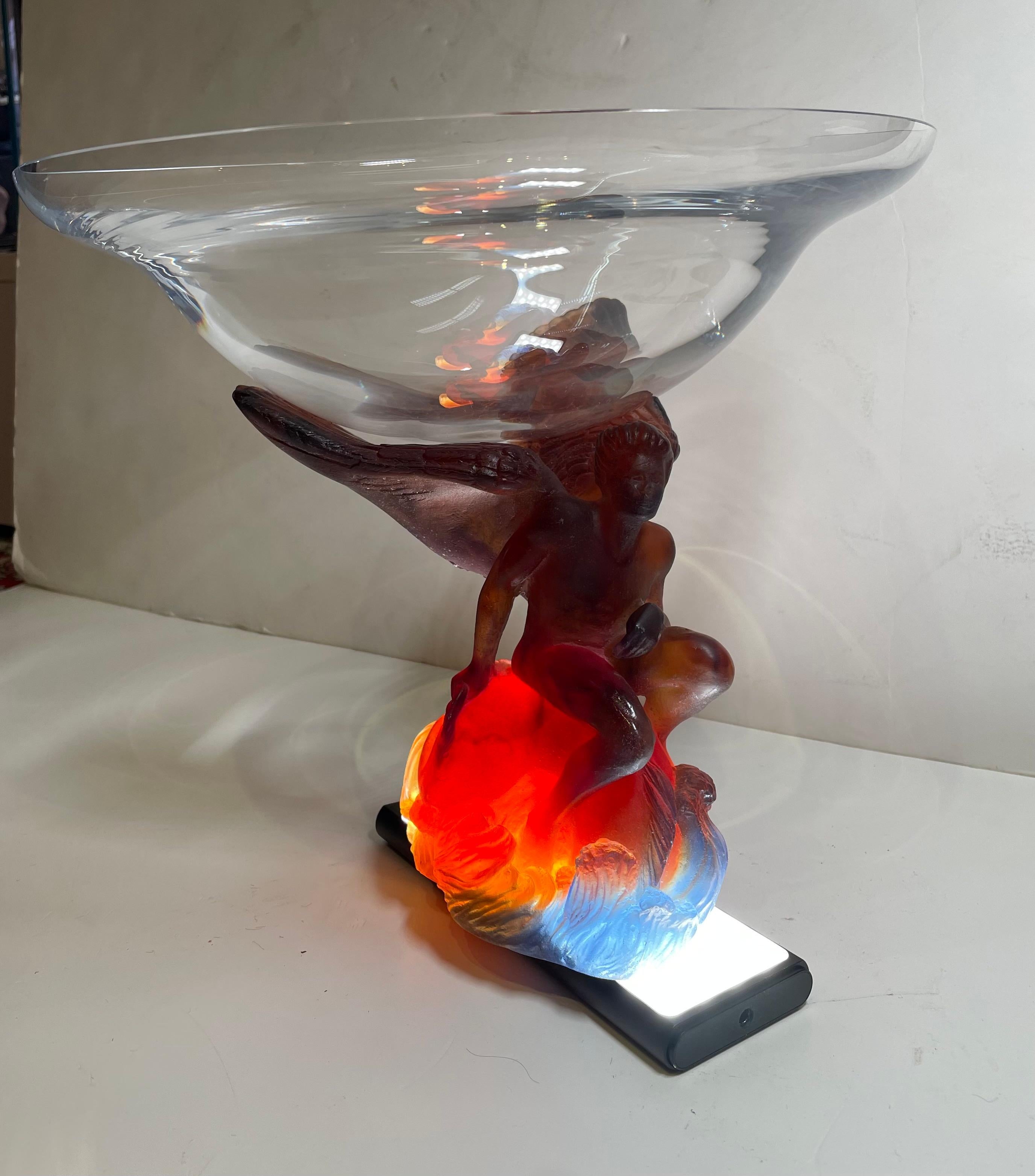 Compotier/bol d'ange sculpté en cristal Pate de Verre de Daum en vente 10