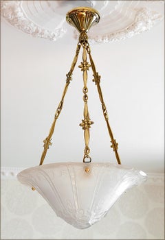 Grande lampadario a sospensione francese Art Déco Daum Pierre D'Avesn, primi anni '30