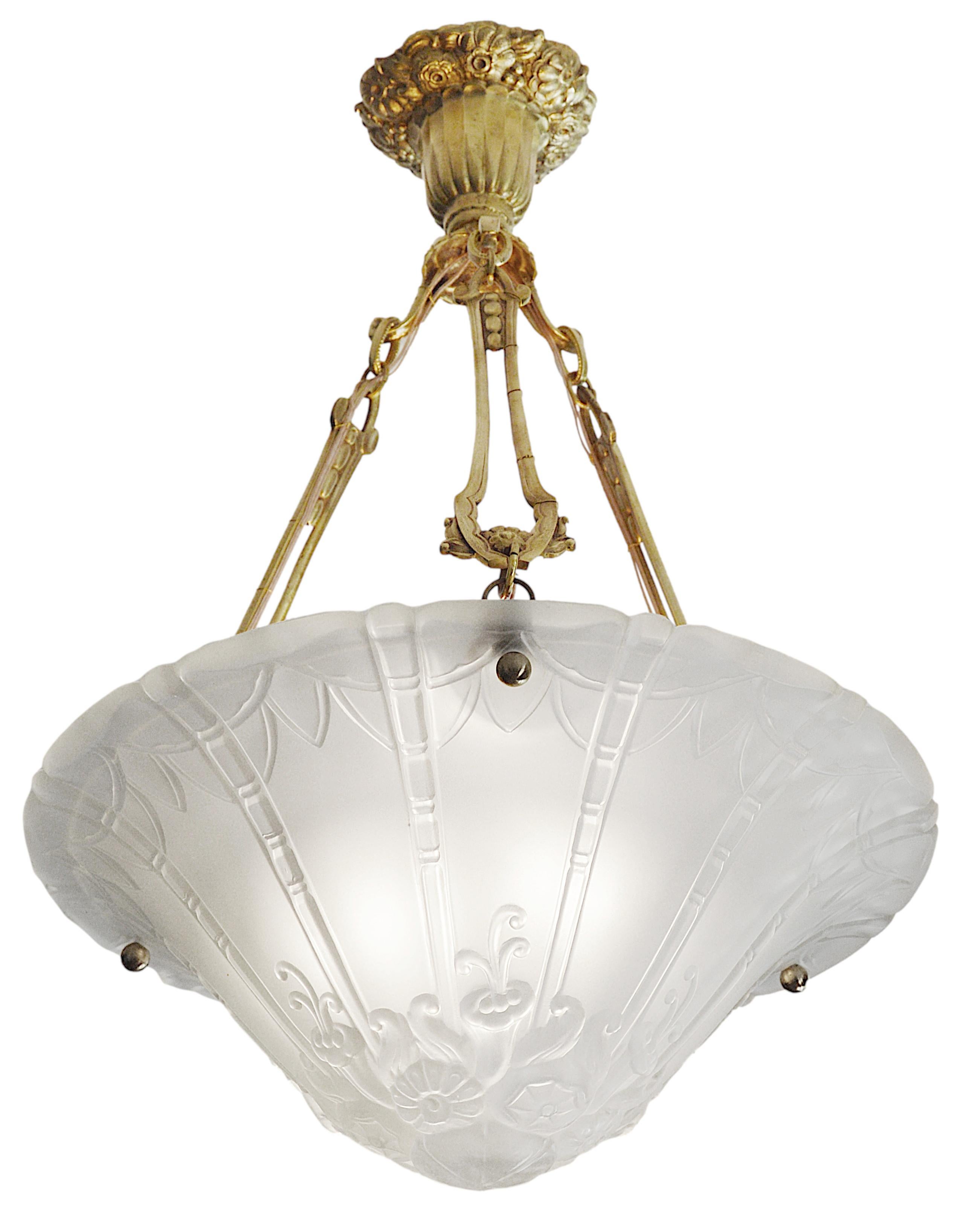 DAUM Pierre d'AVESN Large French Art Deco Pendant Chandelier, Early 1930s In Excellent Condition In Saint-Amans-des-Cots, FR