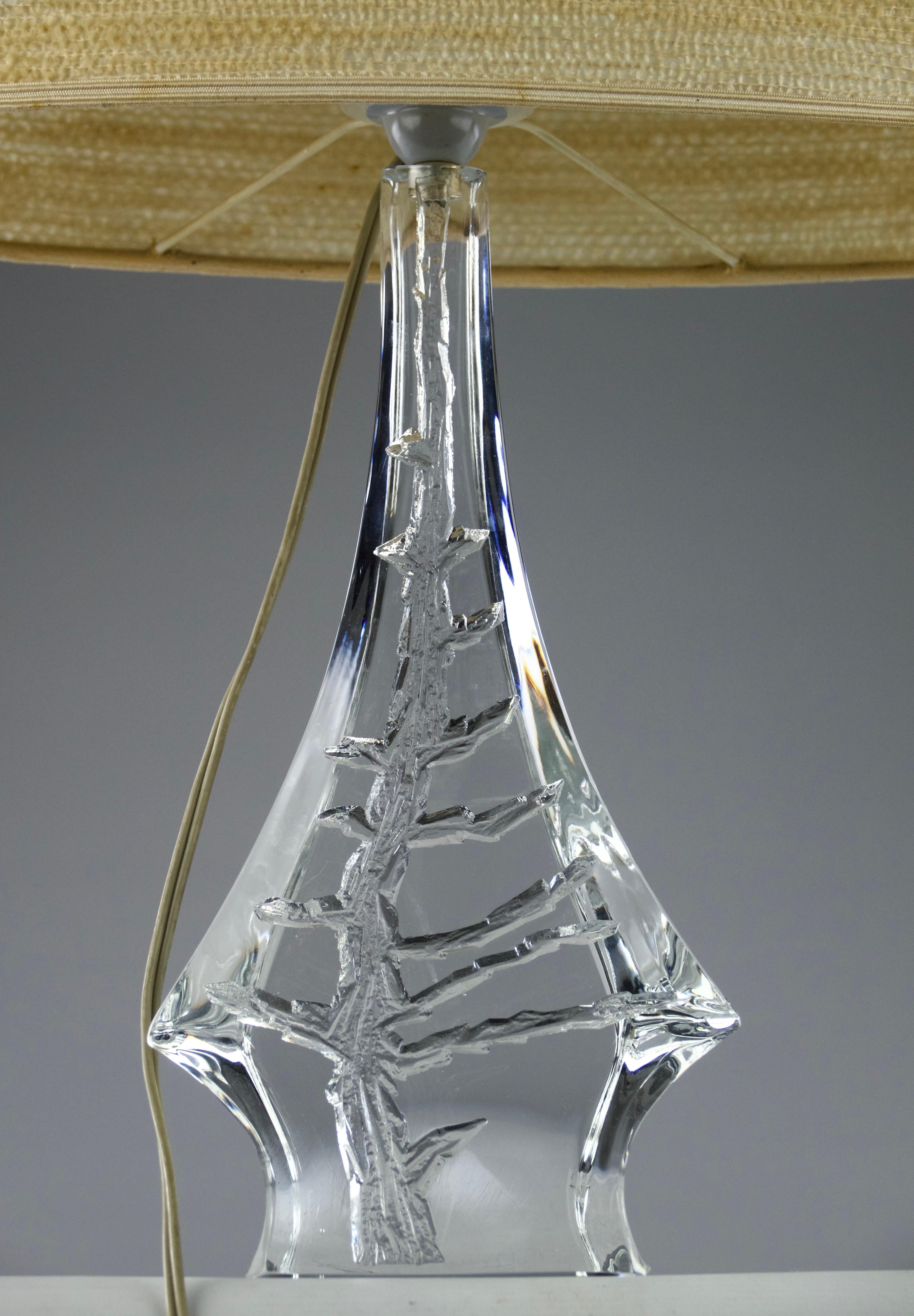 Daum, Pine Tree Crystal Table Lamp, France 1970s In Good Condition For Sale In PARIS, FR