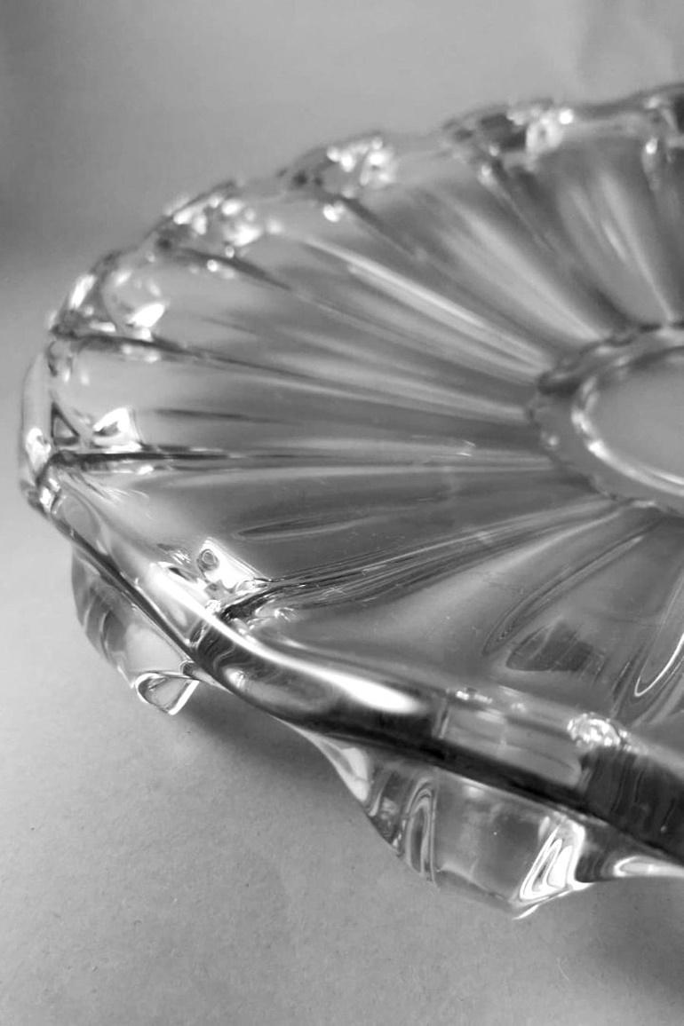 Runder französischer Kristall-Tisch-Tafelaufsatz von Daum im Angebot 2