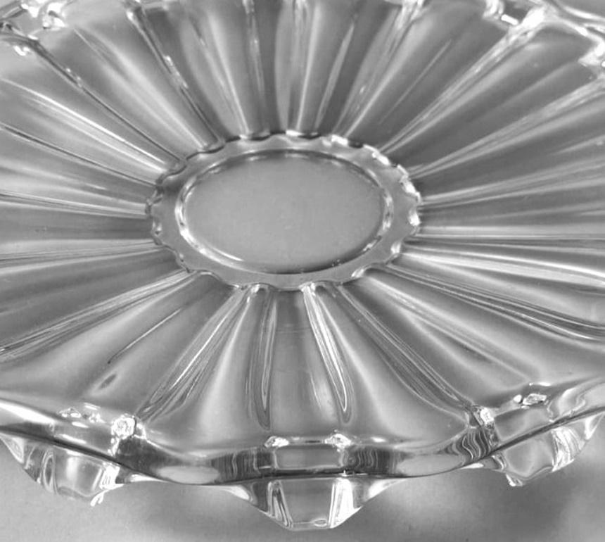 Daum Round French Crystal Table Centerpiece For Sale 2