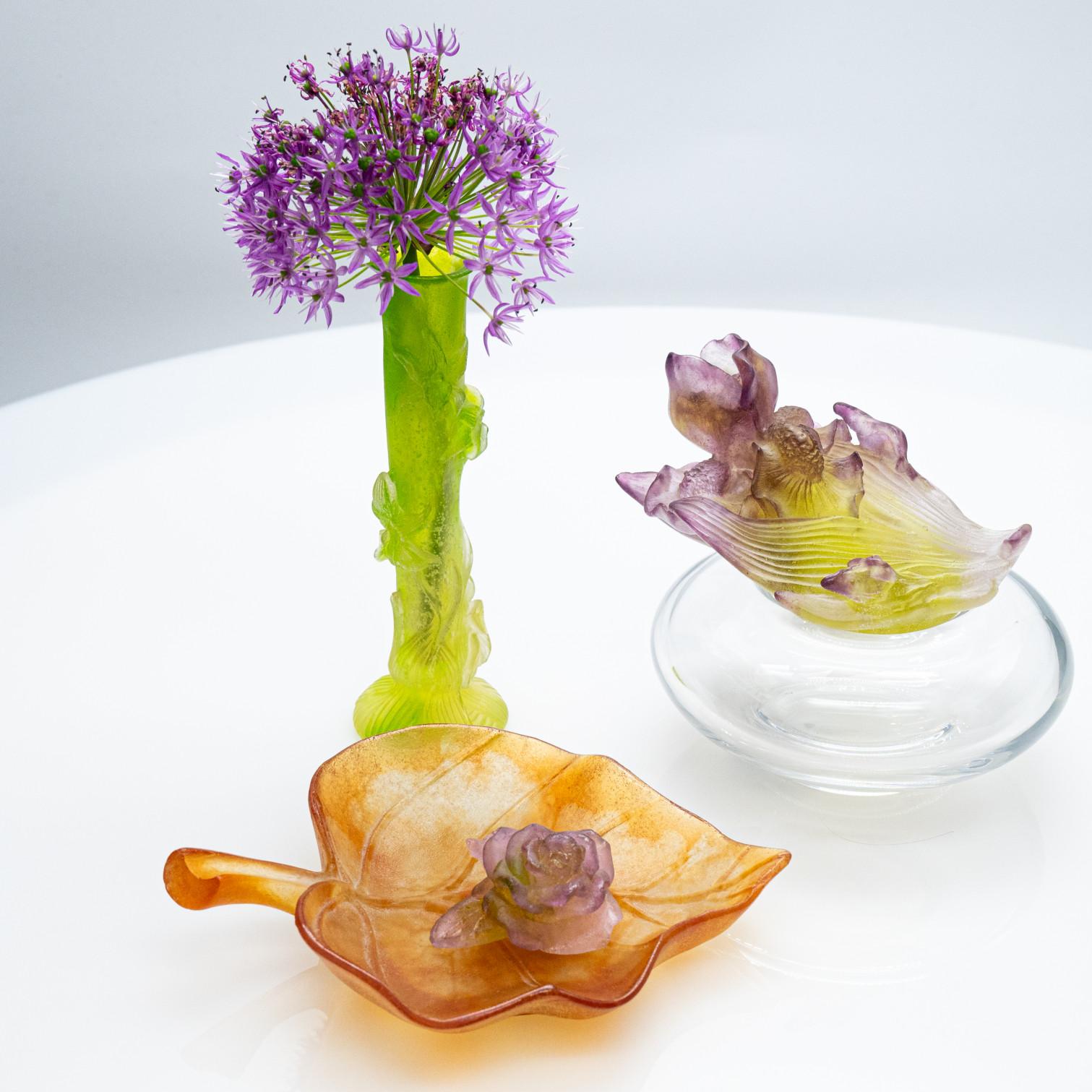 Peint à la main Daum, Set of 4 Items, Pâte de Verre, Lilac Orange Green, Franc en vente
