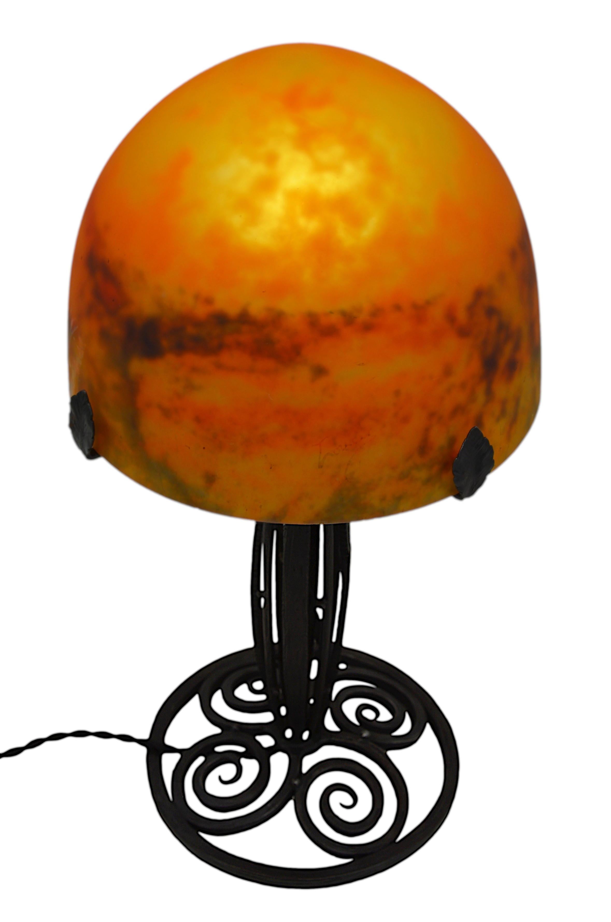 Early 20th Century Daum Table Lamp, 1920 For Sale