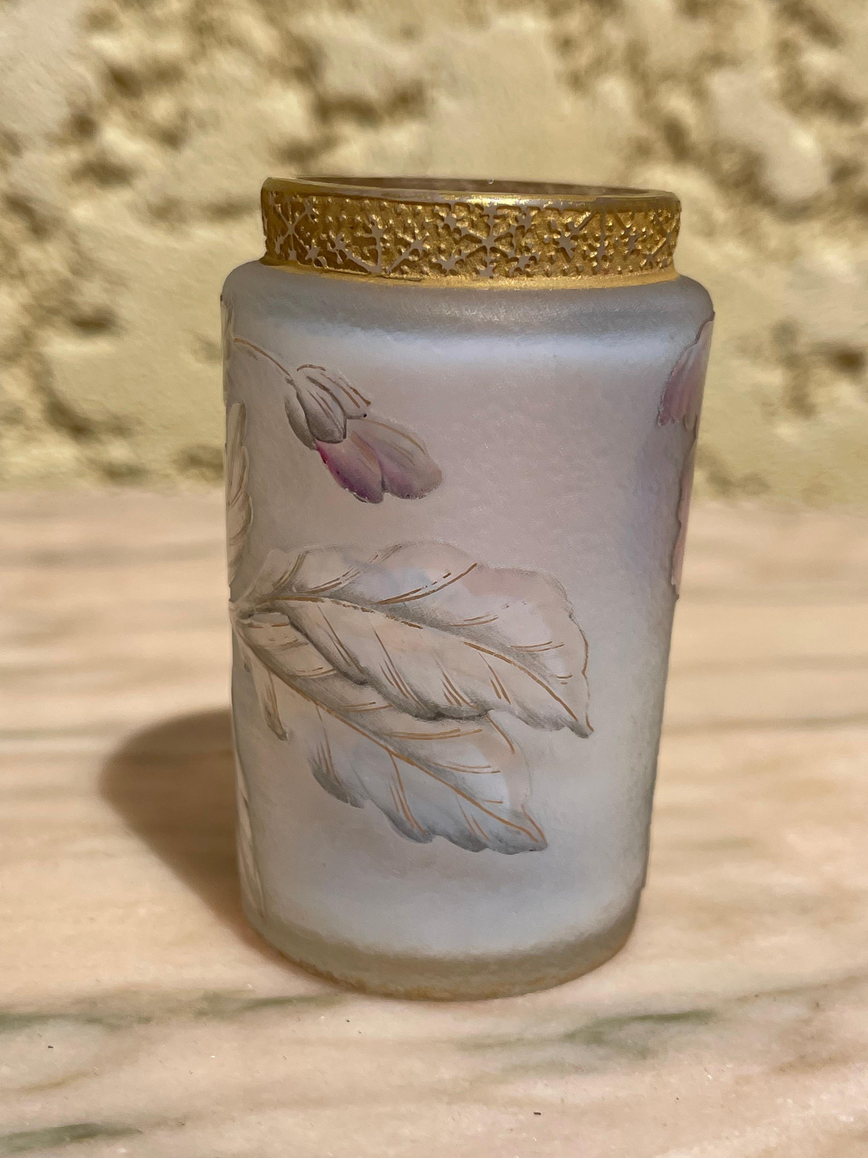 Daum Vase (20. Jahrhundert) im Angebot