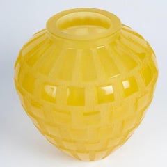 Daum - Vase Rythmes Acid Etched Yellow Pate De Crystal