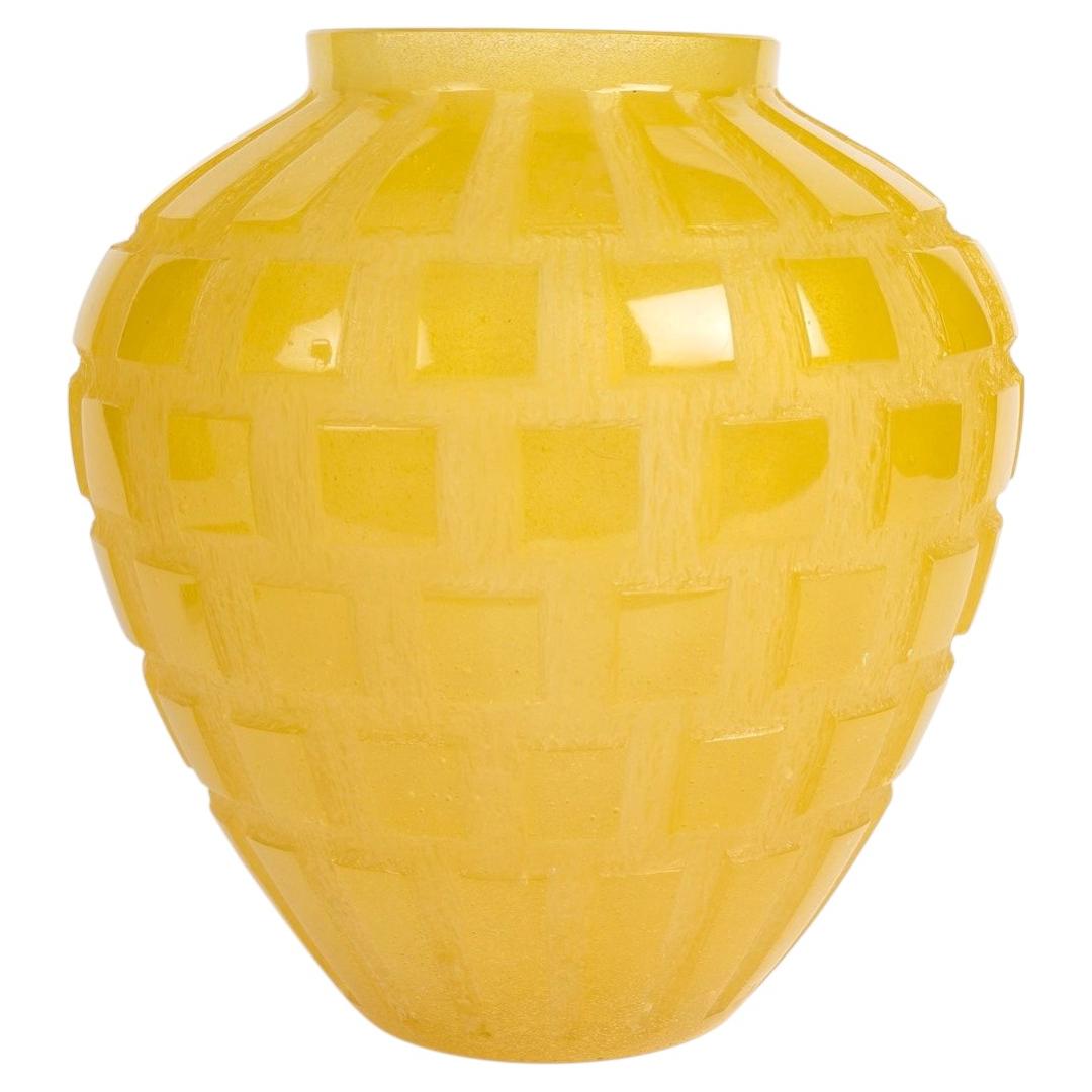 Daum - Vase Rythmes Acid Etched Yellow Pate De Crystal