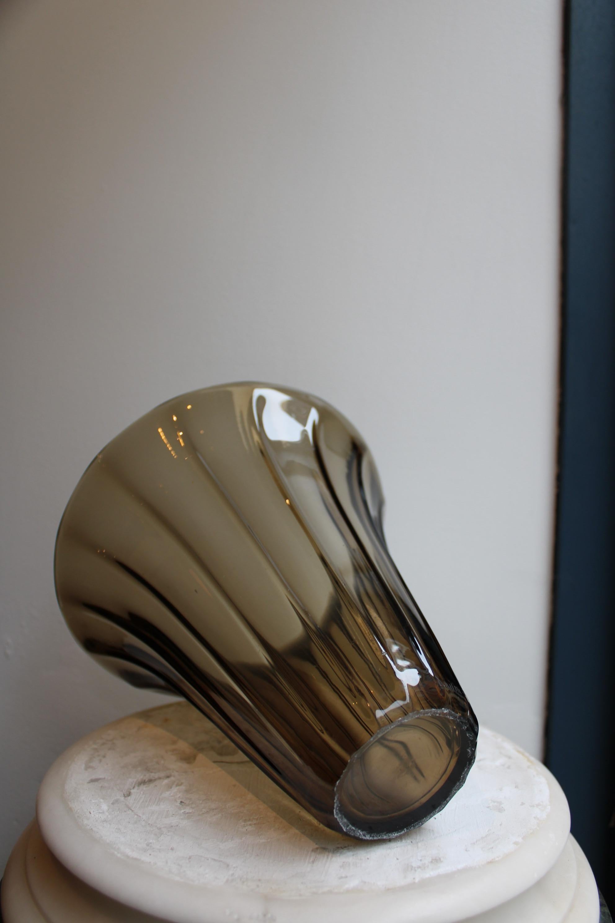 Daum vase, signed Daum Nancy France, 20th century  For Sale 3