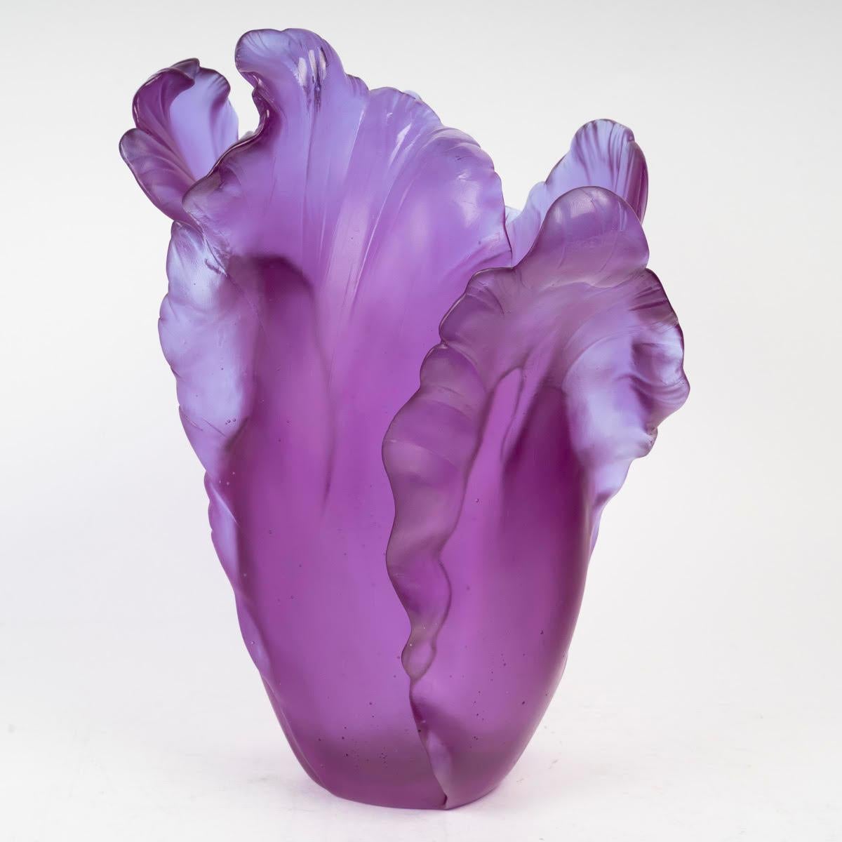 Art Deco Daum Vase, Ultraviolet Tulip Model, 20th Century.