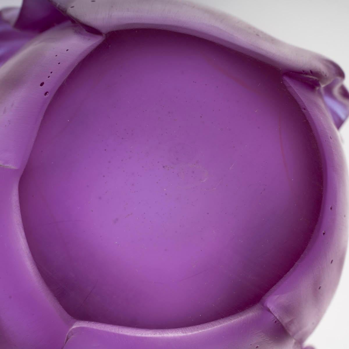 Glass Daum Vase, Ultraviolet Tulip Model, 20th Century.
