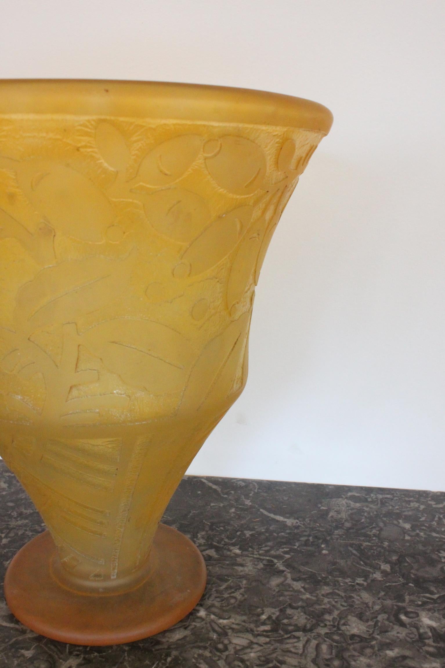 French Daum Vase with Floral Pattern, 1930 For Sale